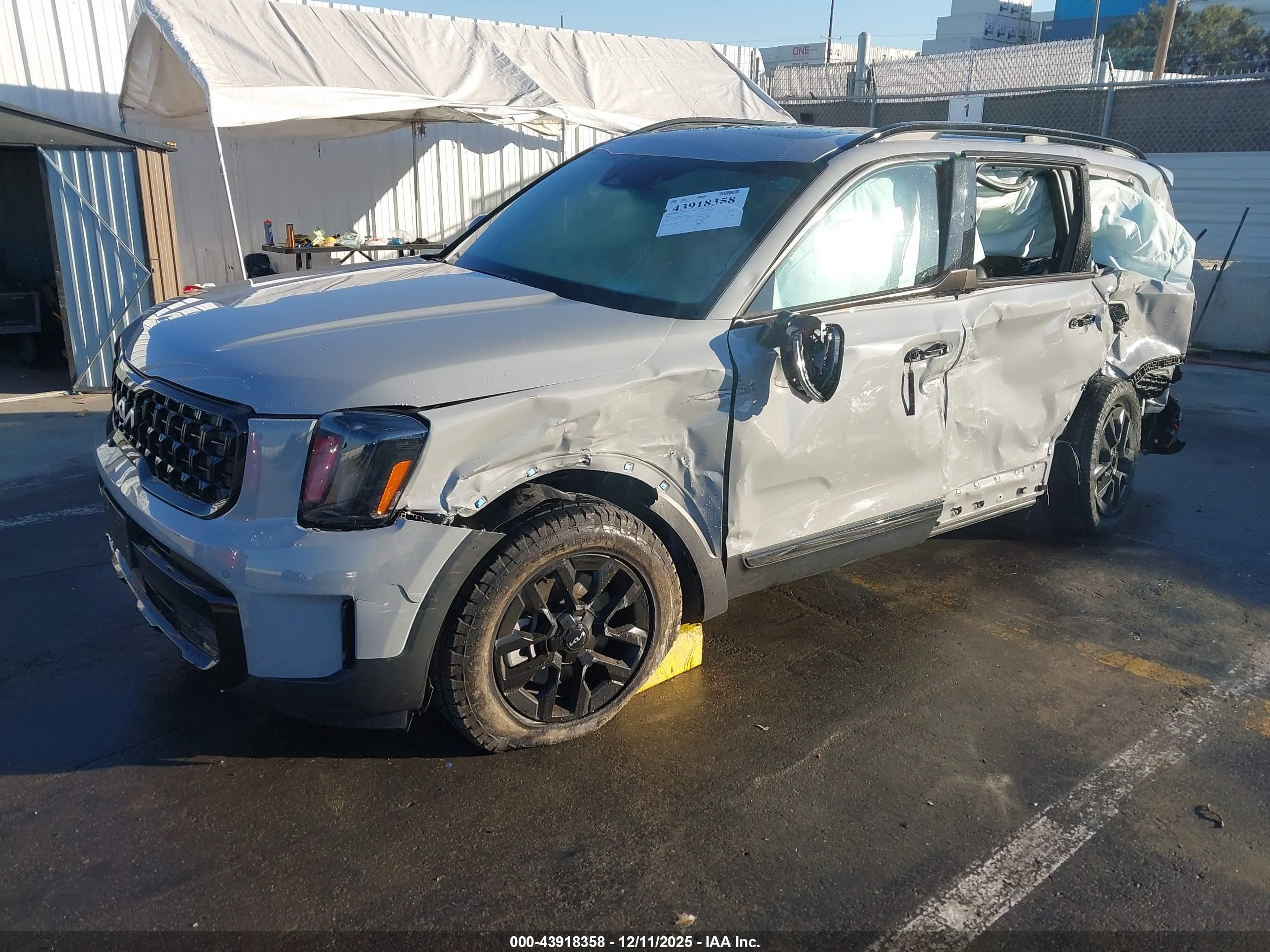 KIA TELLURIDE image 2