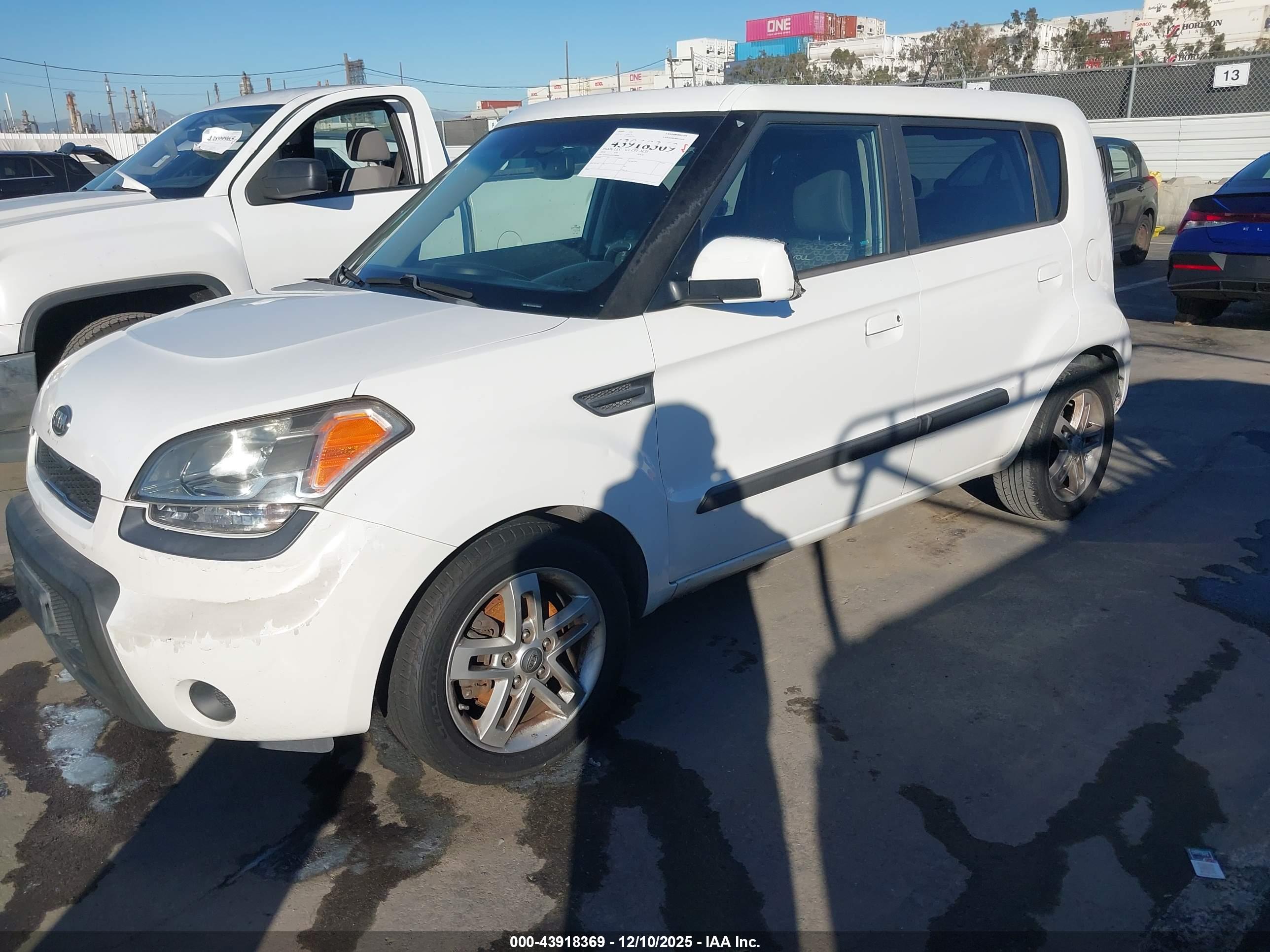 KIA SOUL image 2