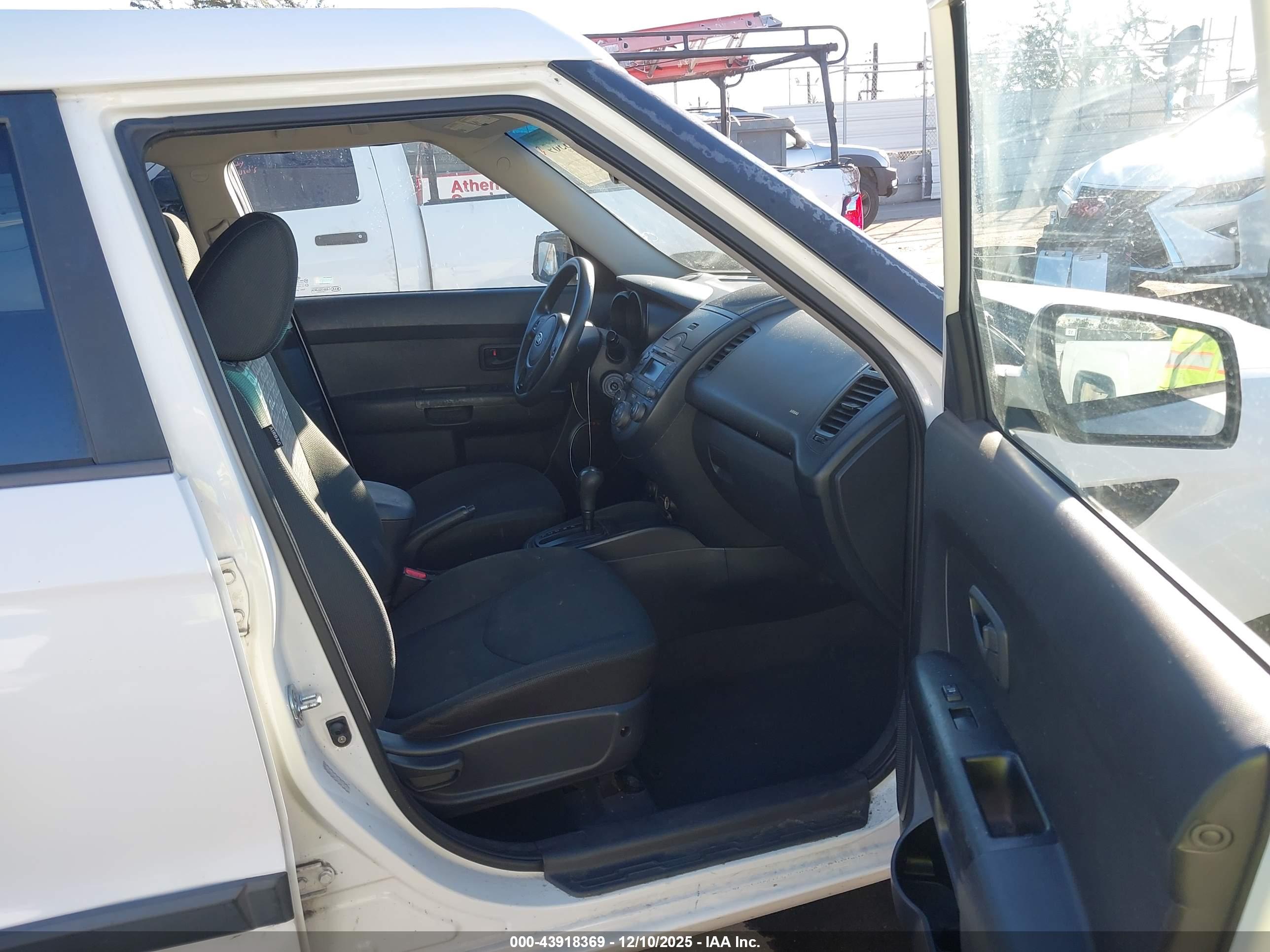 KIA SOUL image 5