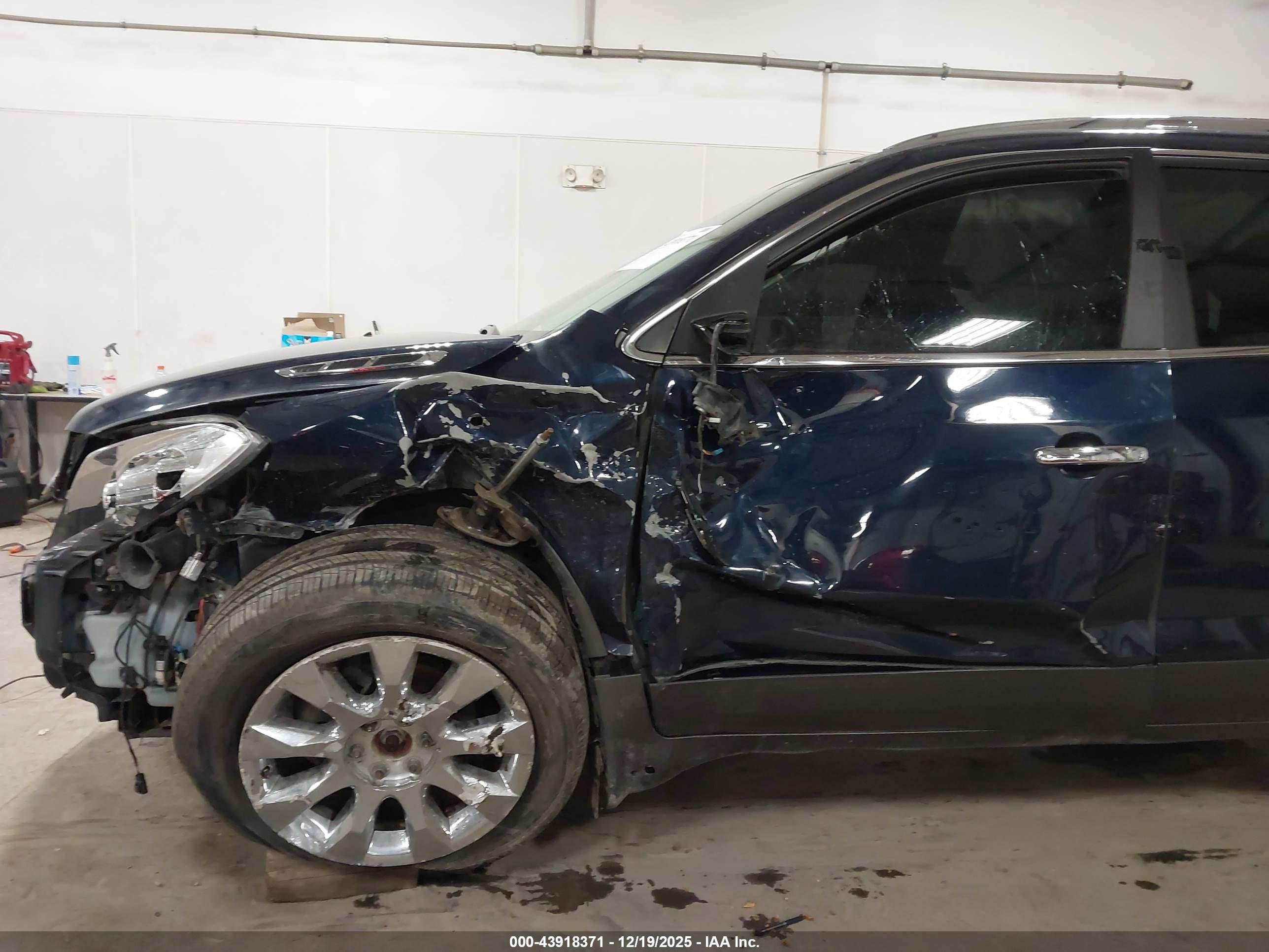 BUICK ENCLAVE image 6