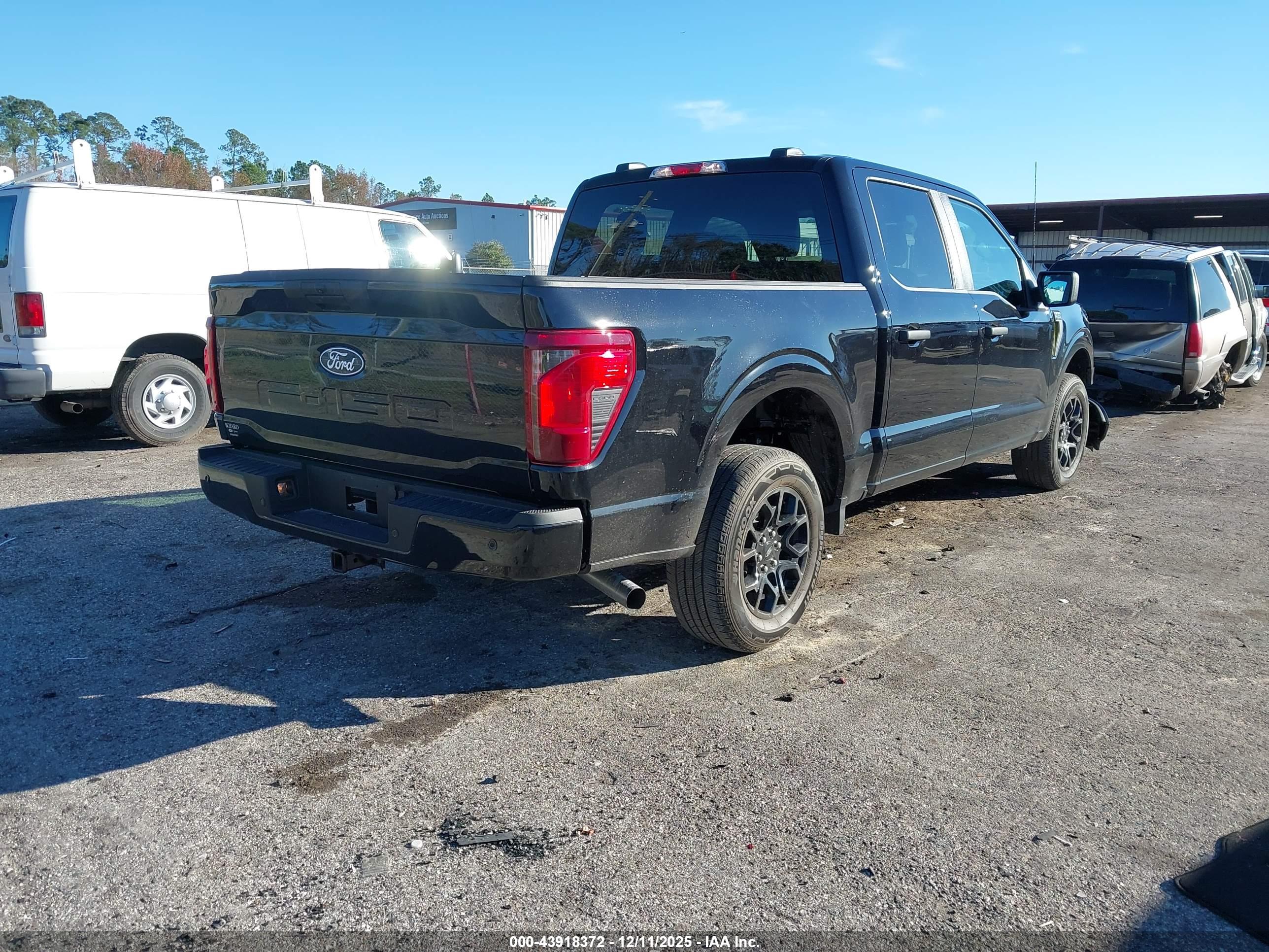 FORD F-150 image 4