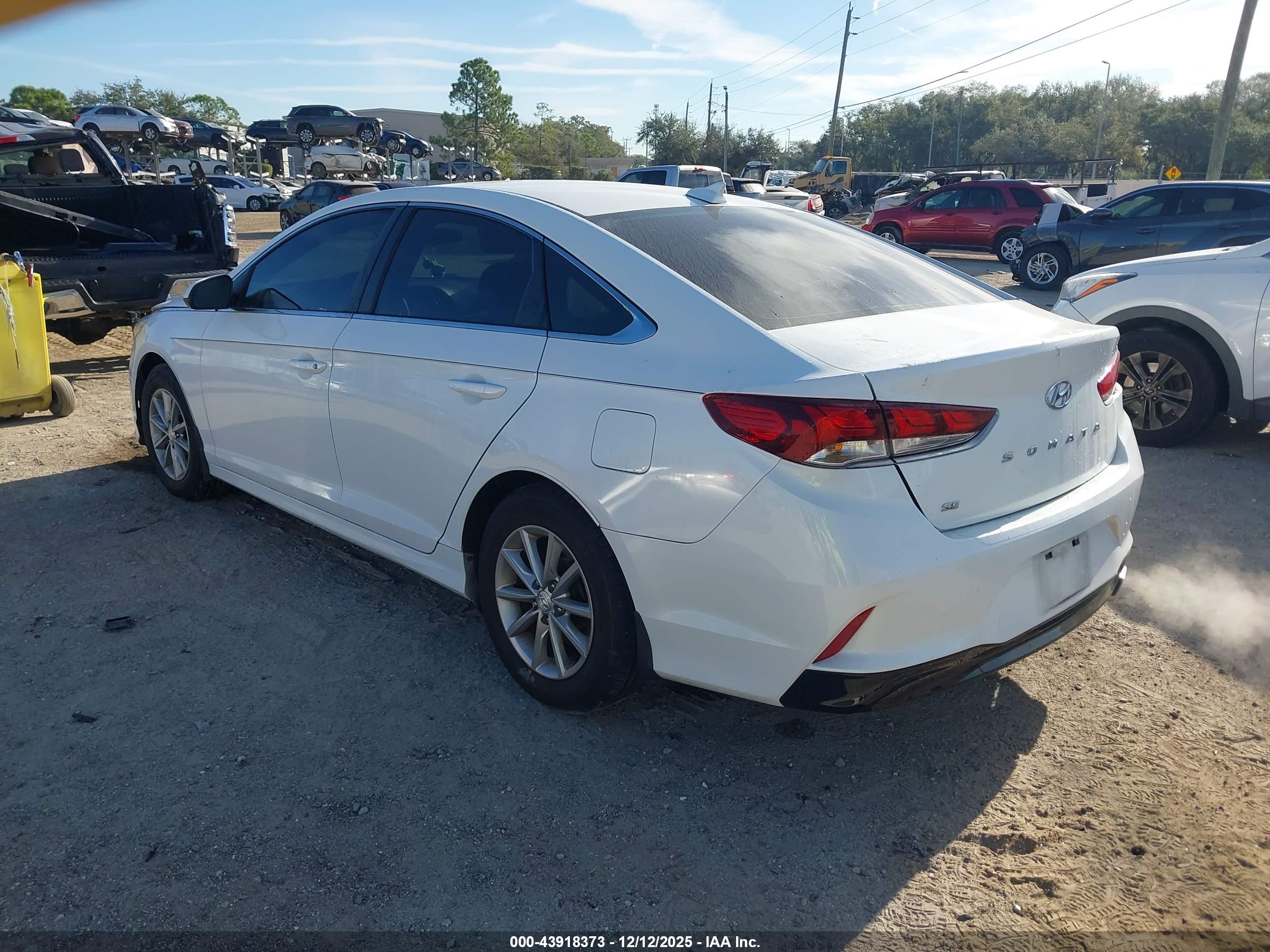 HYUNDAI SONATA image 3