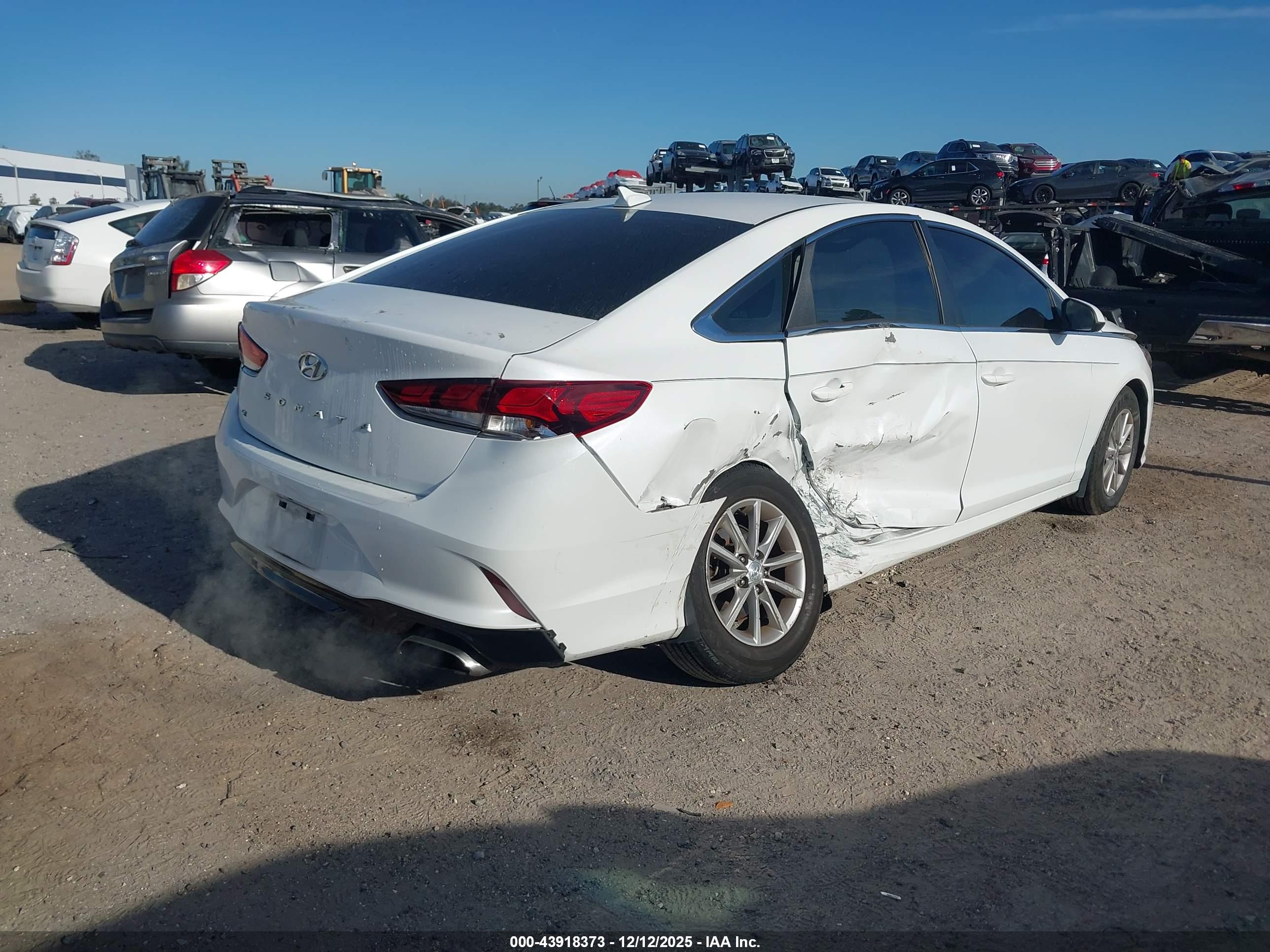 HYUNDAI SONATA image 4
