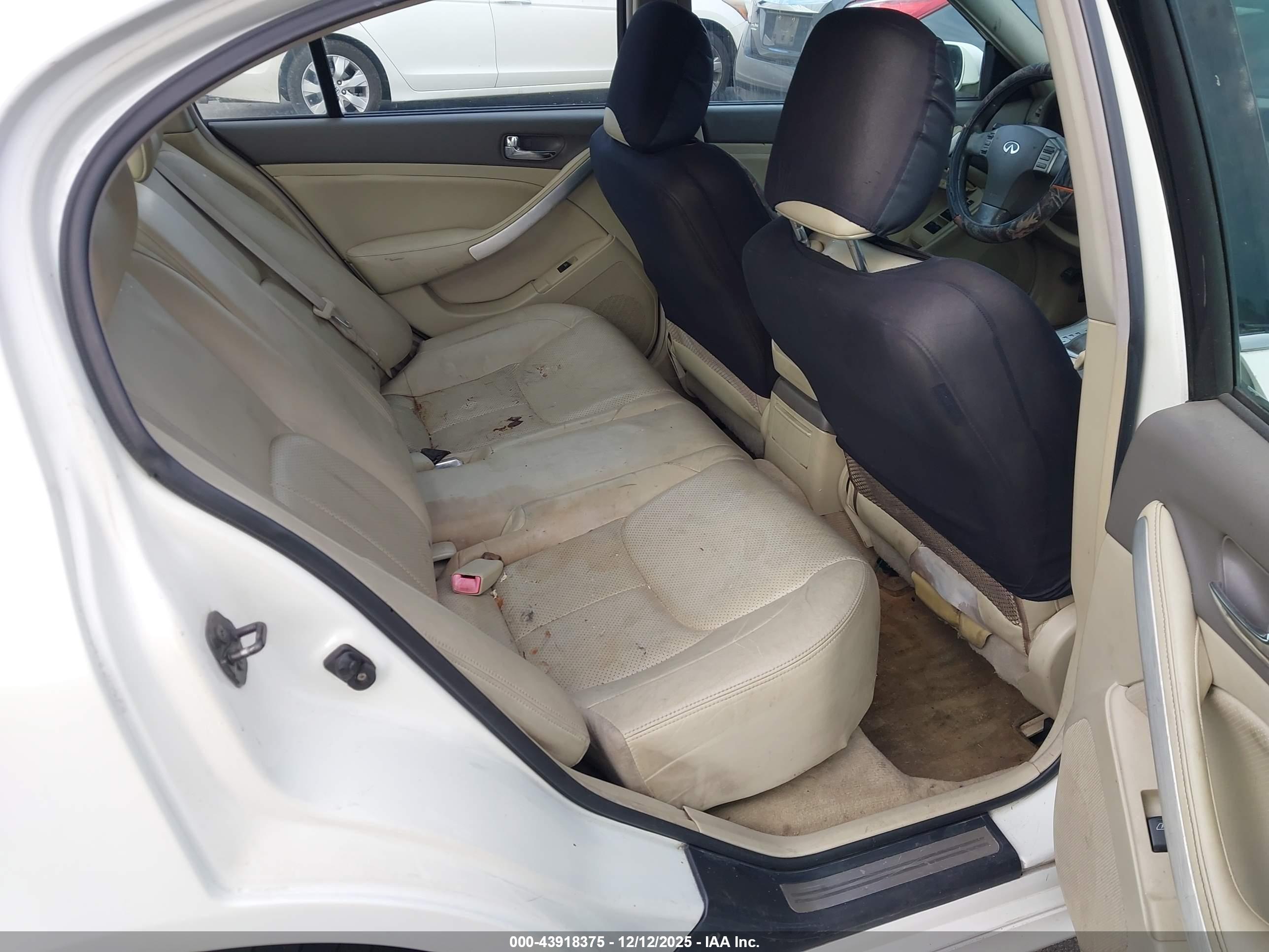 INFINITI G35 image 8