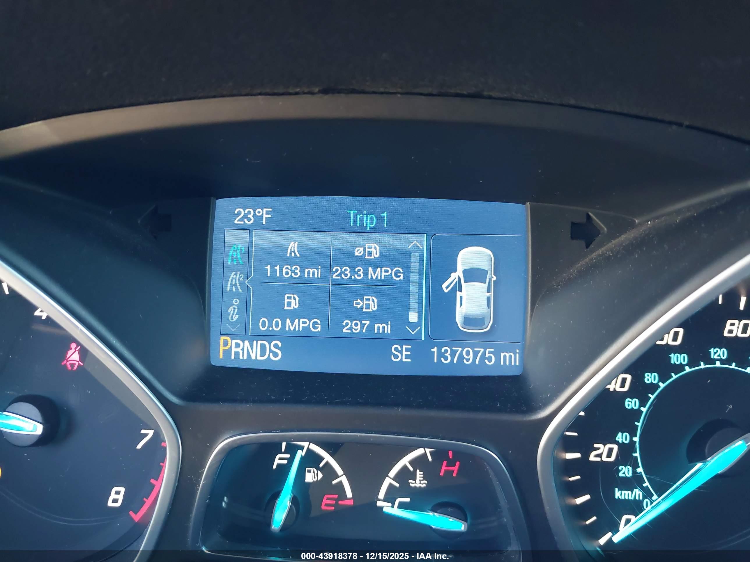 FORD ESCAPE image 7