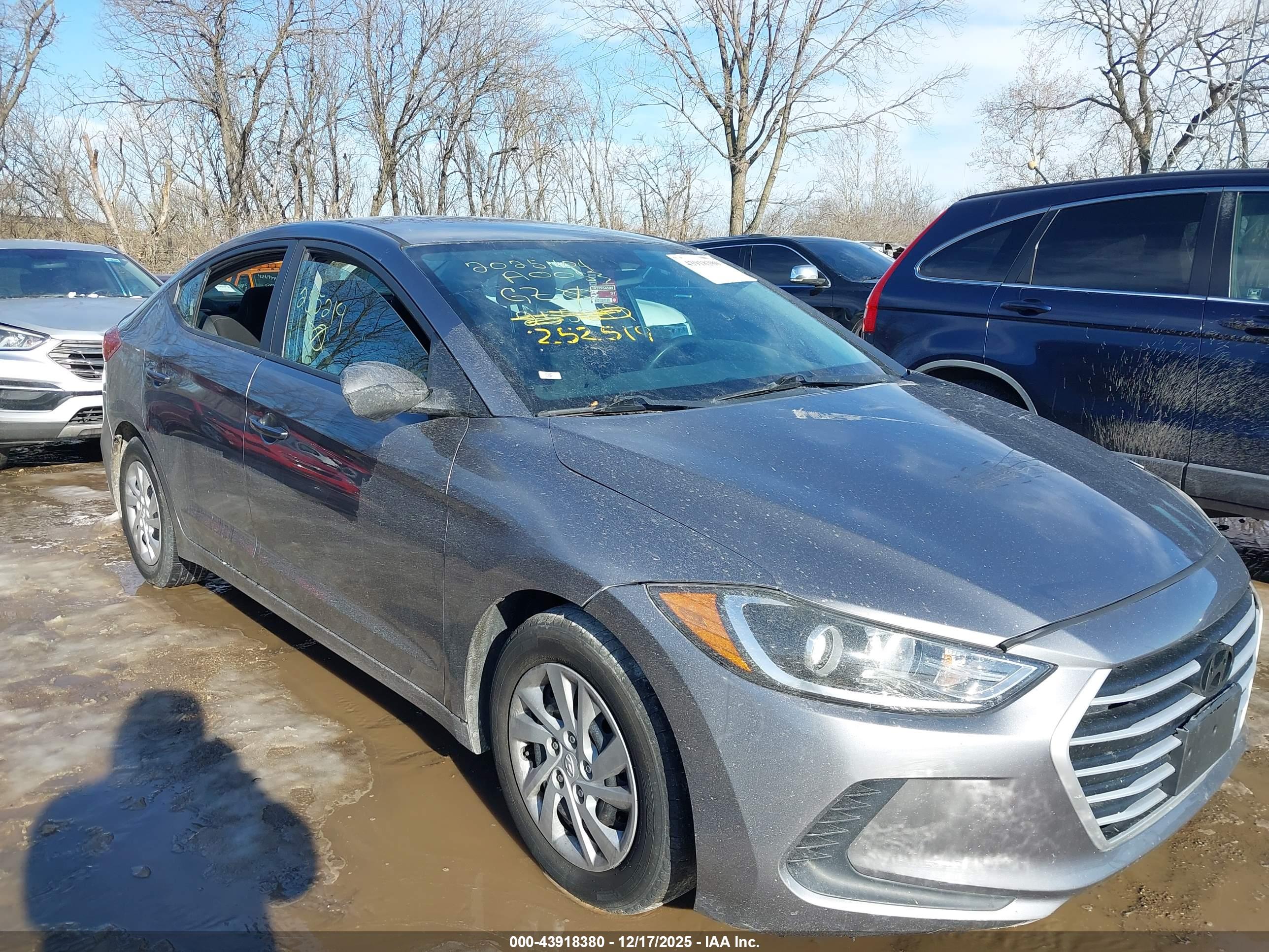 HYUNDAI ELANTRA image 6