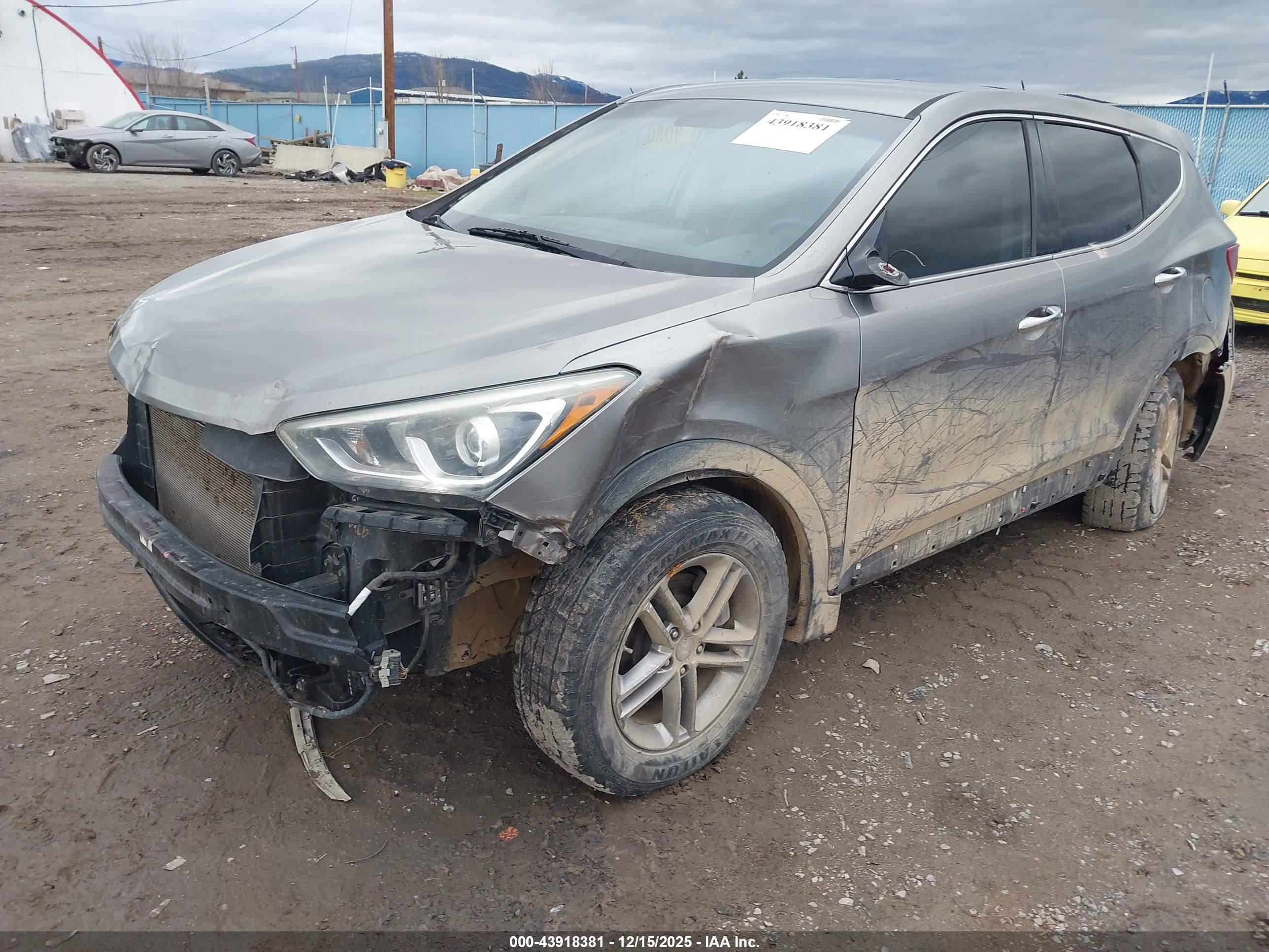 HYUNDAI SANTA image 6