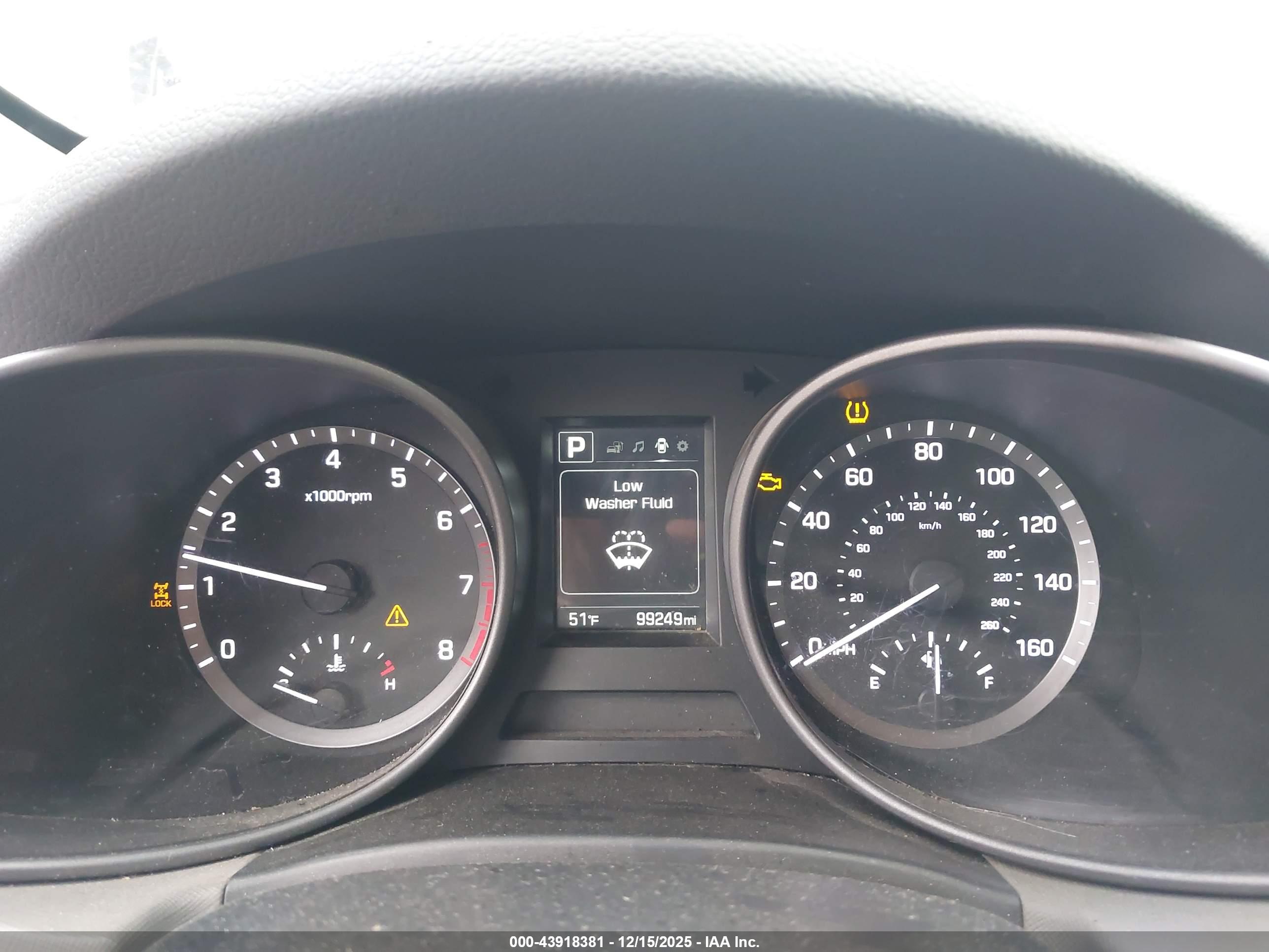 HYUNDAI SANTA image 7