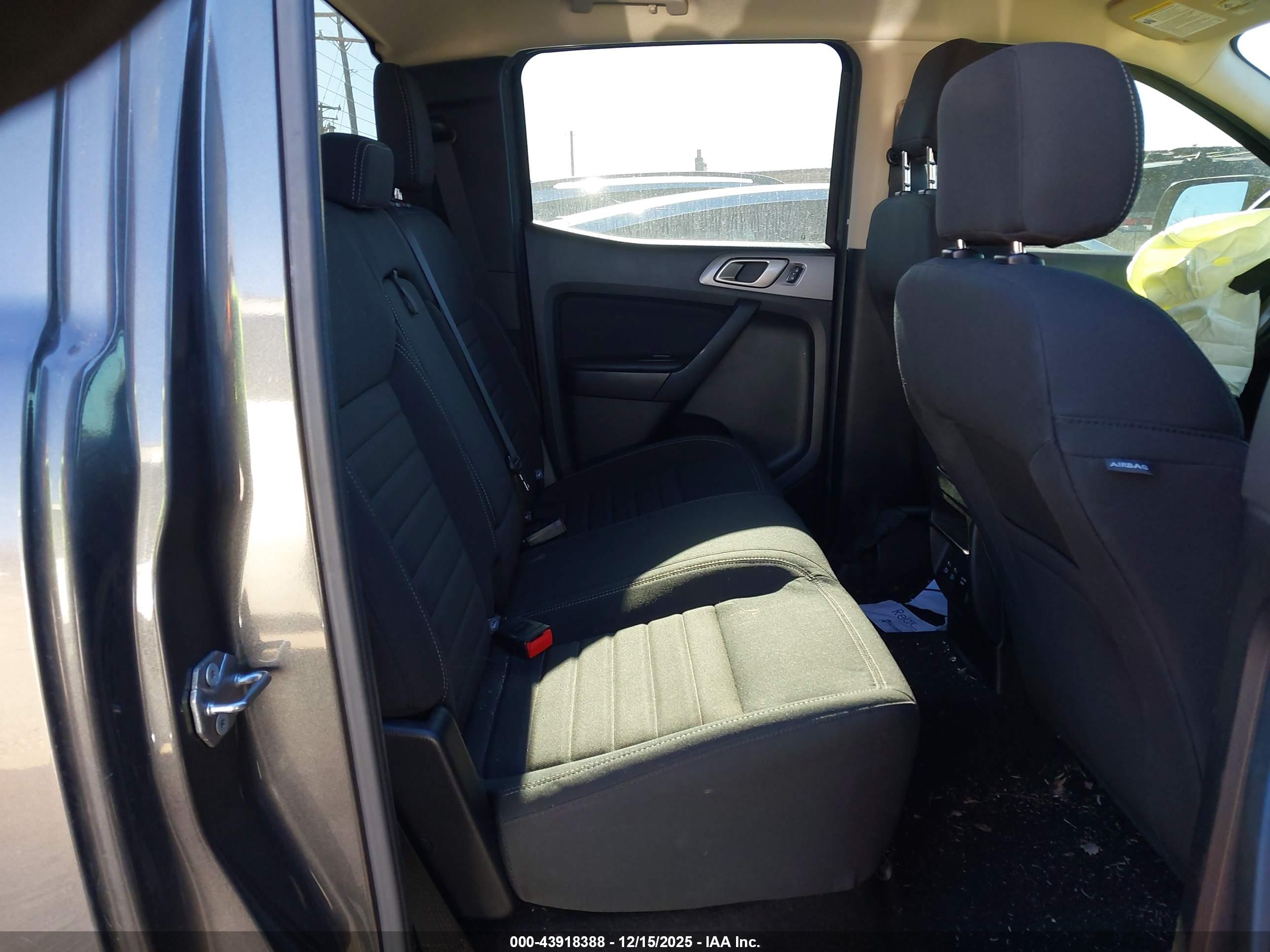 FORD RANGER image 8