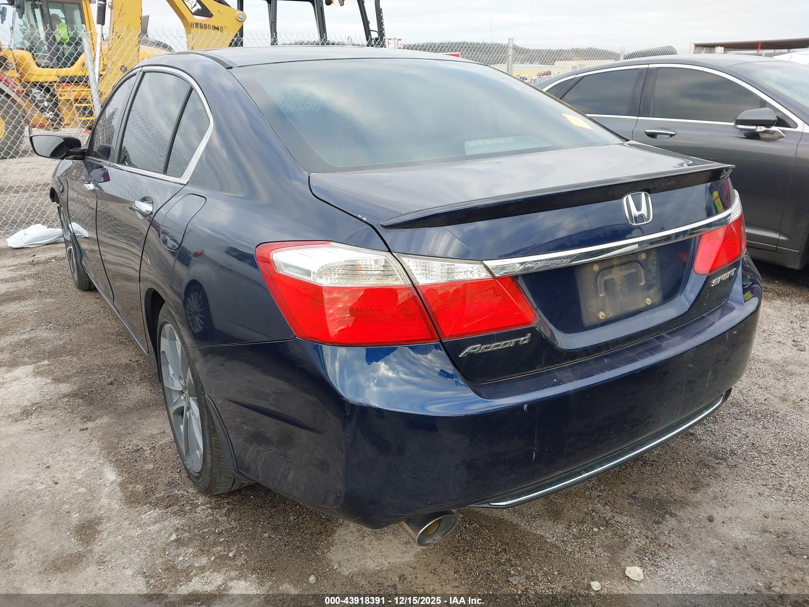 HONDA ACCORD image 3