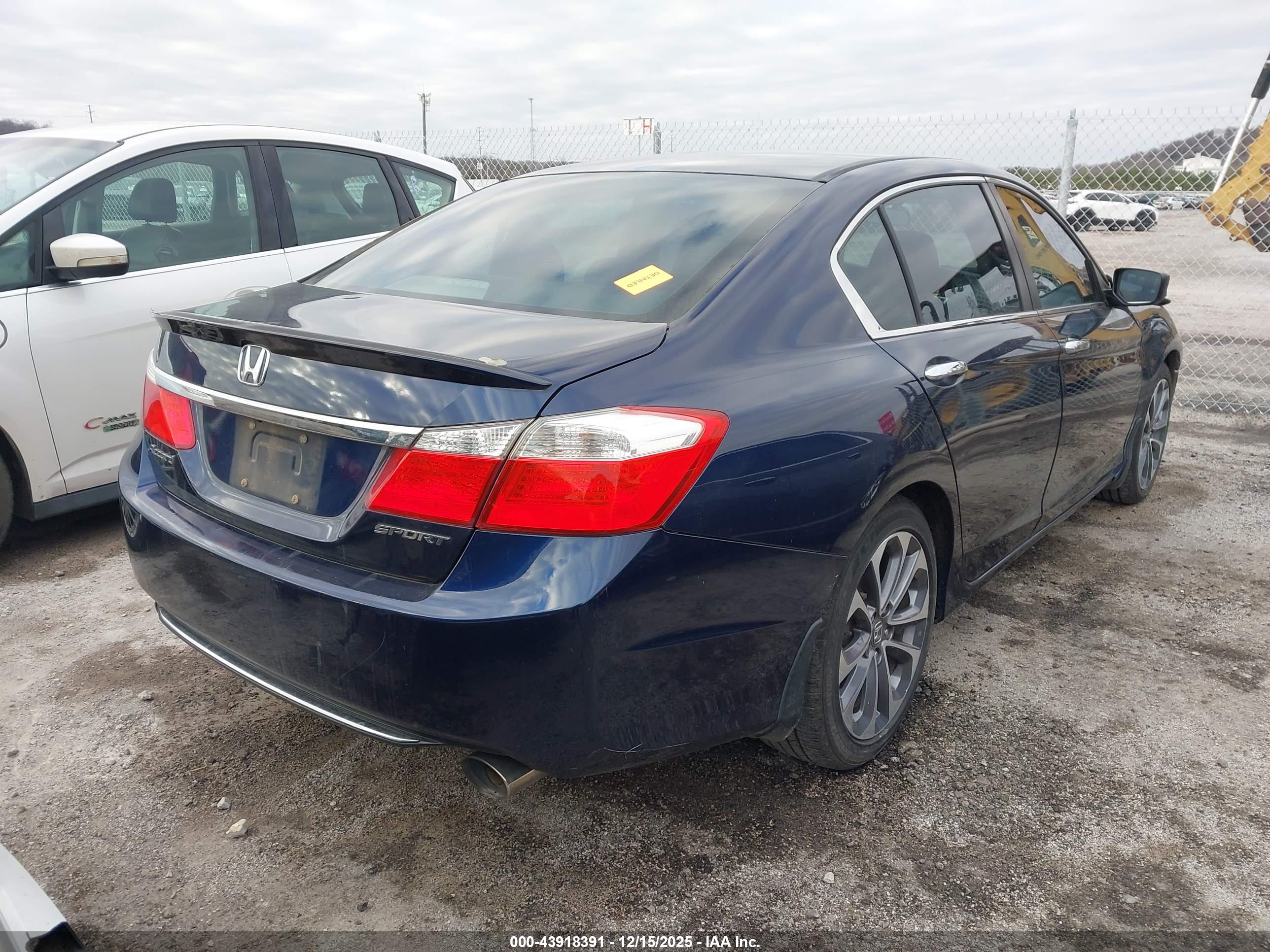 HONDA ACCORD image 4