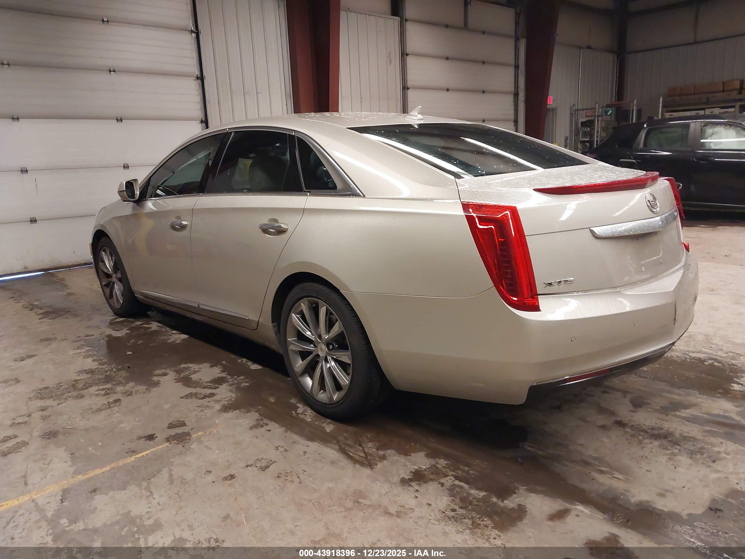 CADILLAC XTS image 3