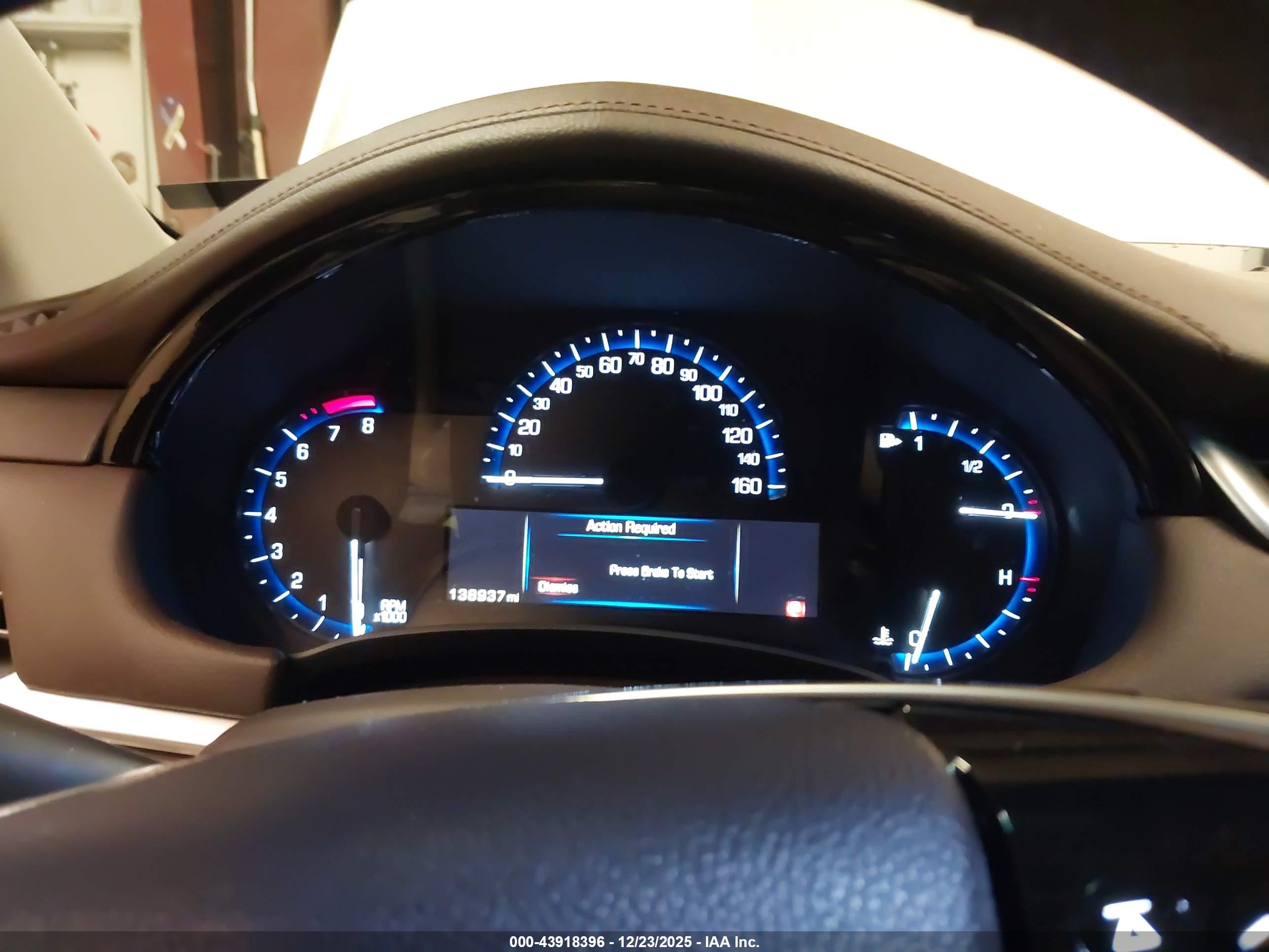CADILLAC XTS image 7