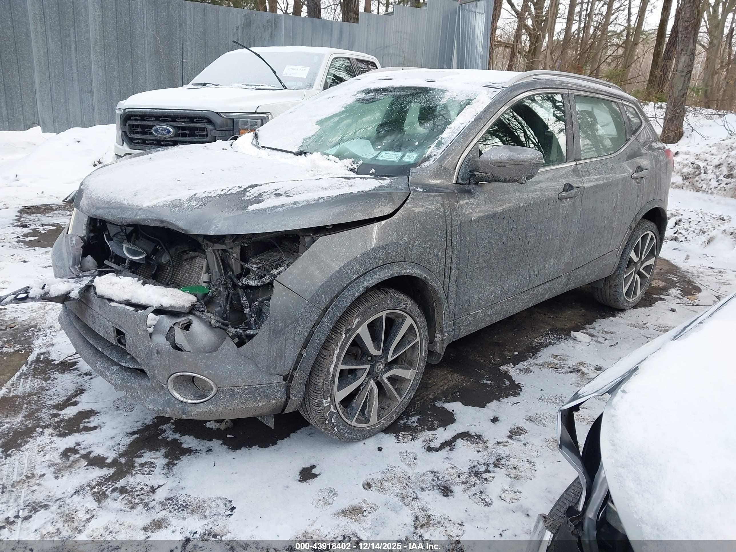 NISSAN ROGUE image 2