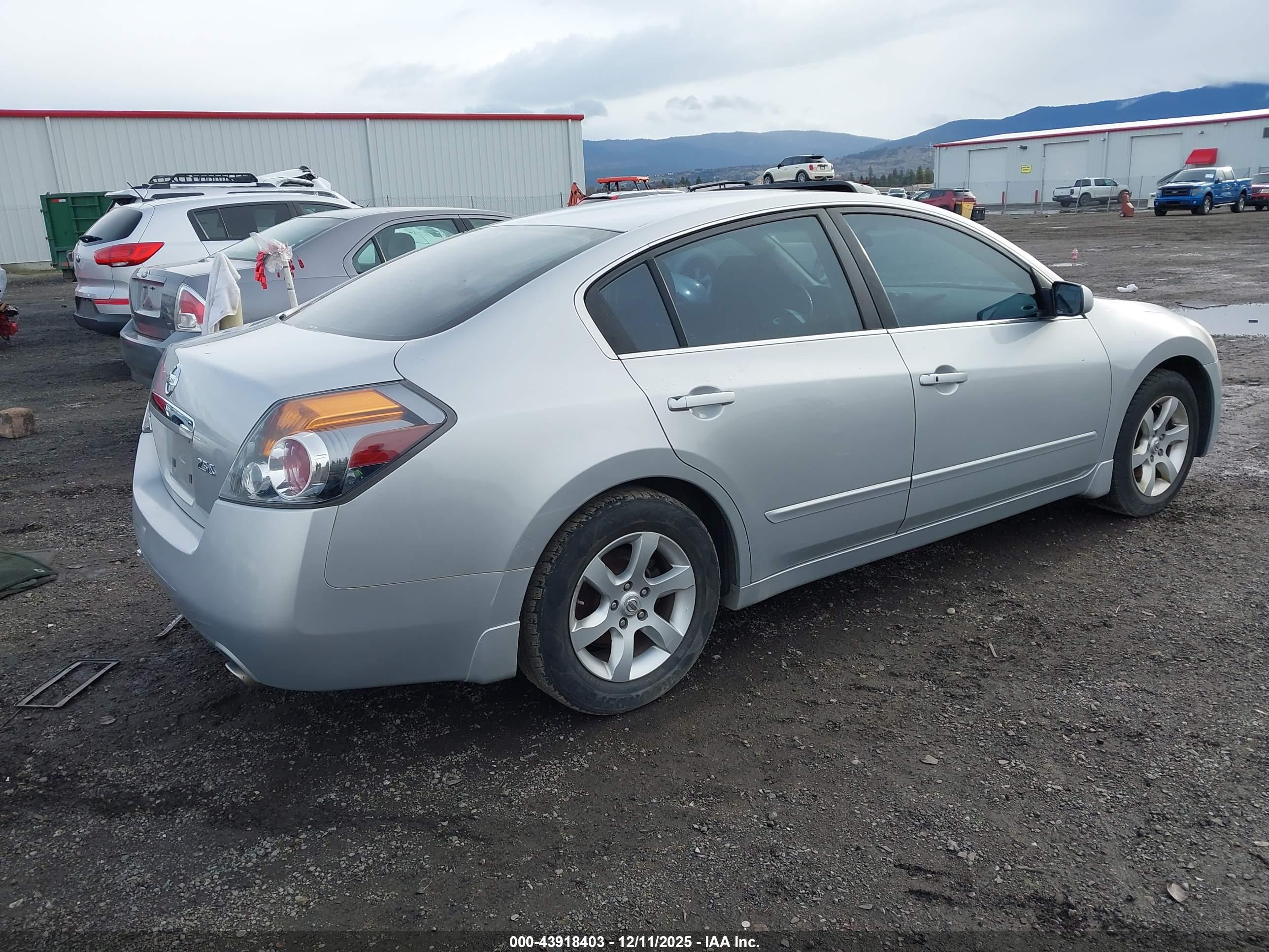 NISSAN ALTIMA image 4
