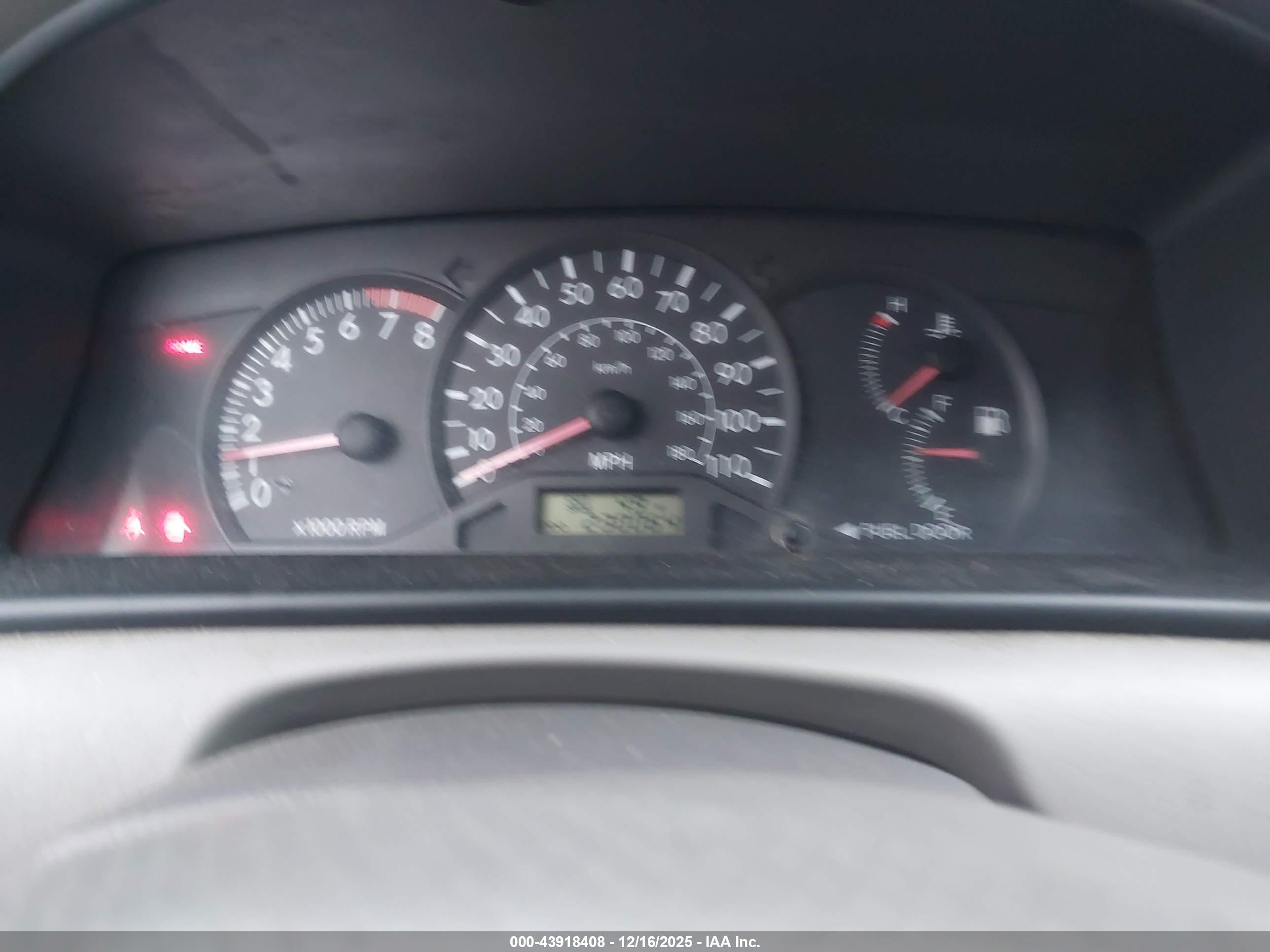 TOYOTA COROLLA image 7