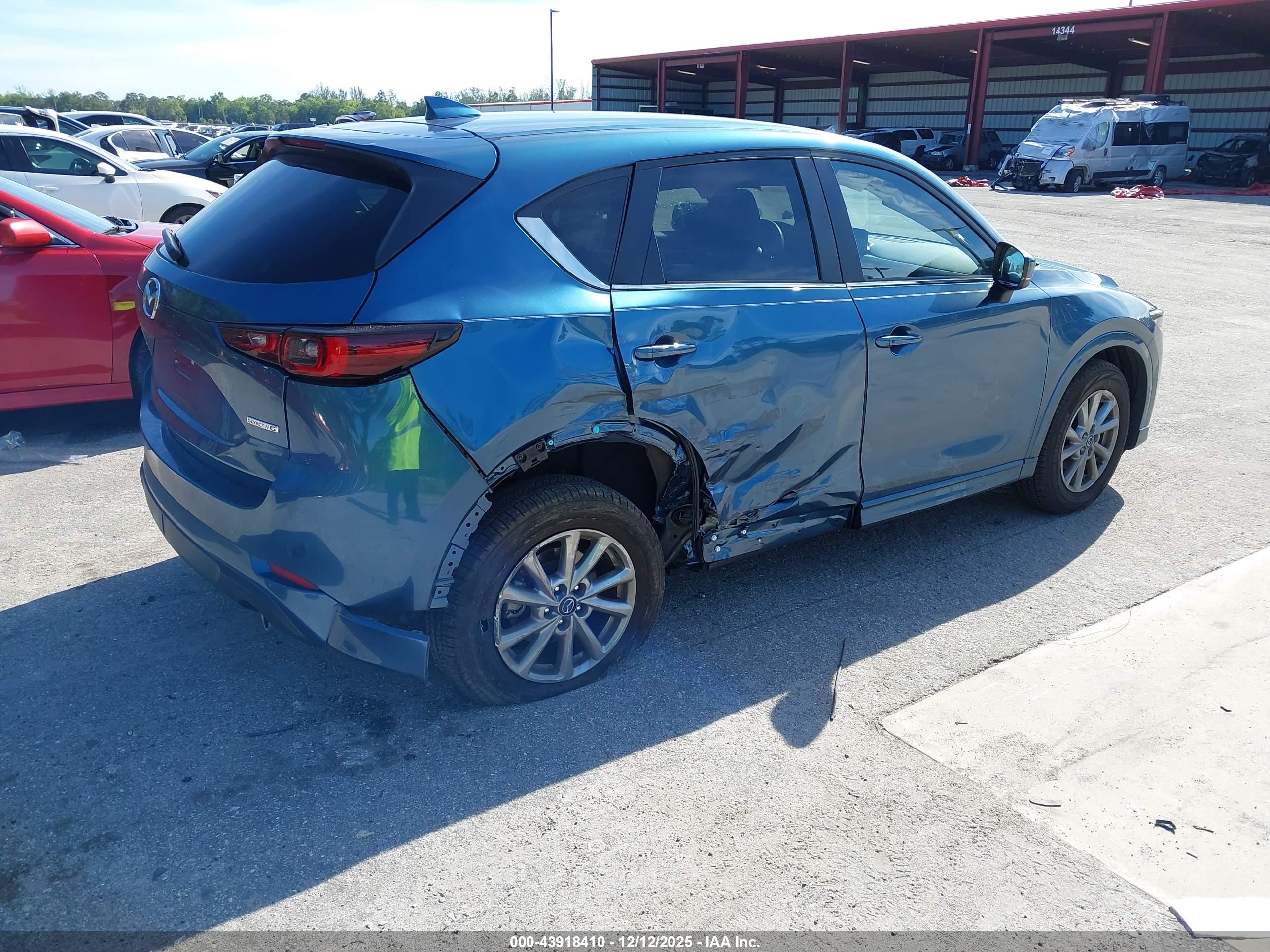 MAZDA CX-5 image 4