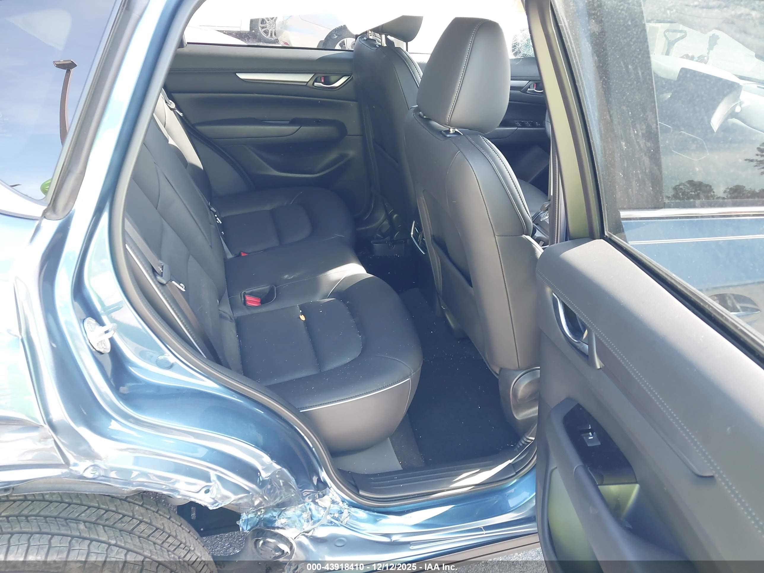 MAZDA CX-5 image 8