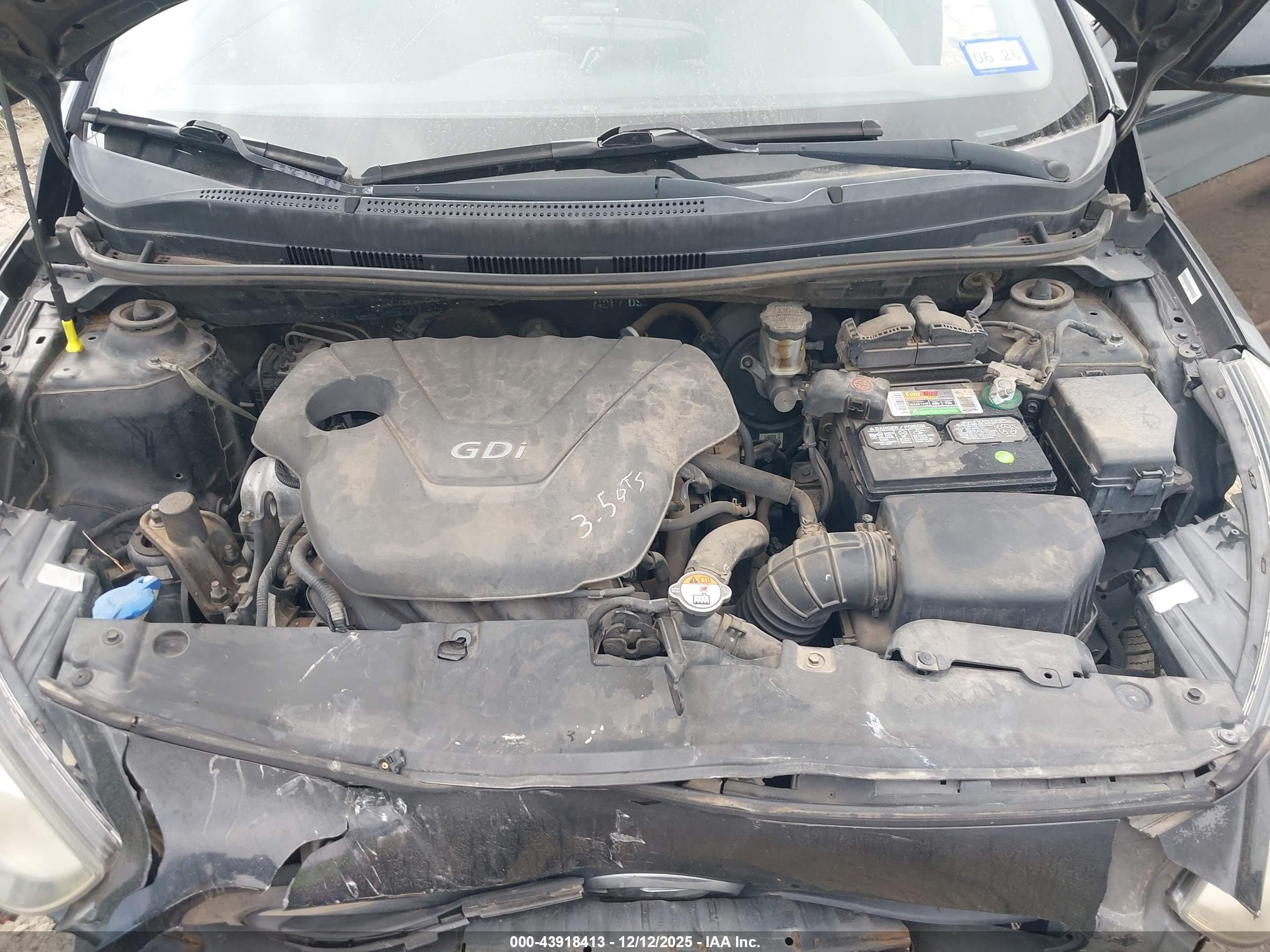 HYUNDAI ACCENT image 10