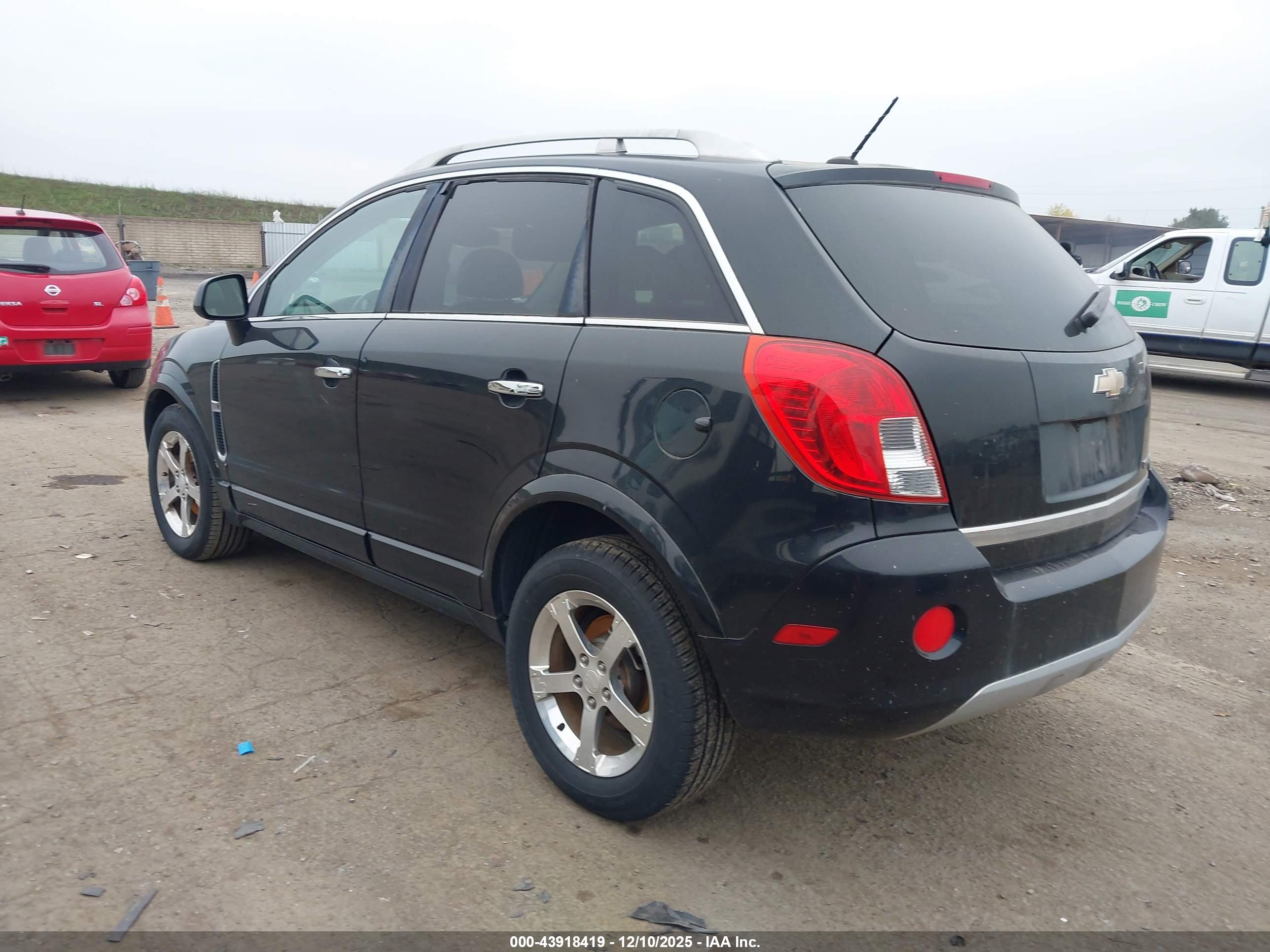 CHEVROLET CAPTIVA image 3