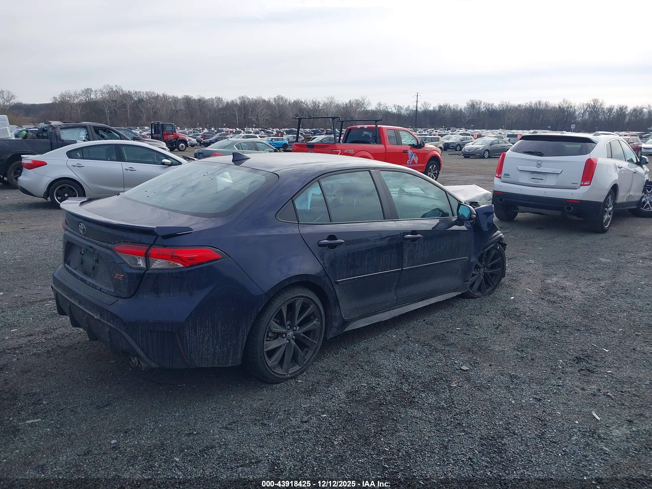 TOYOTA COROLLA image 4