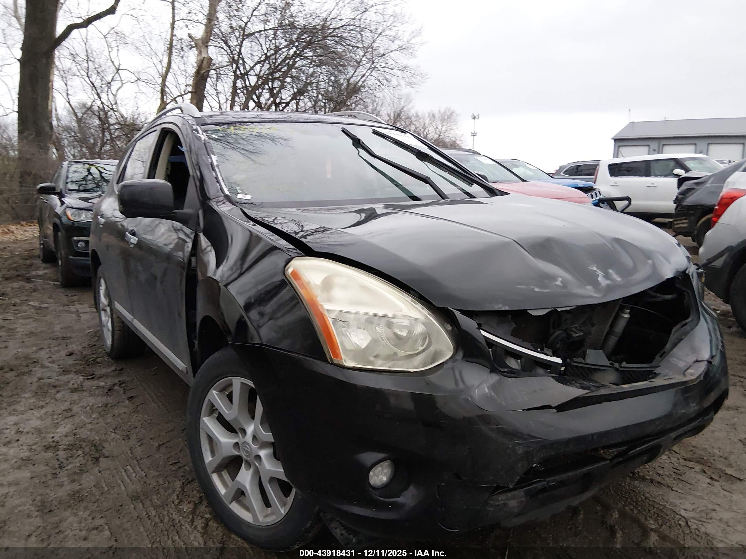 NISSAN ROGUE image 6