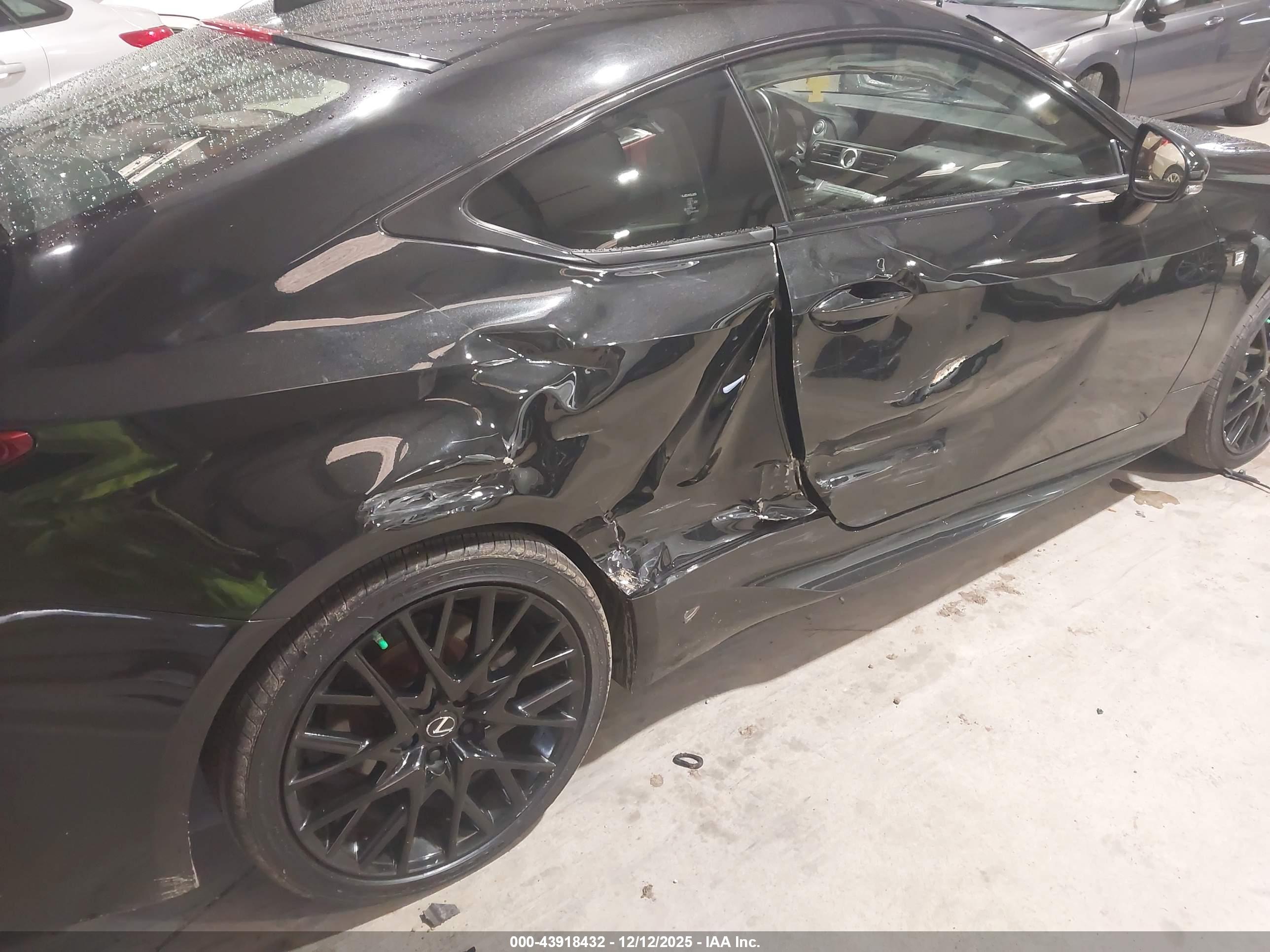 LEXUS RC image 6