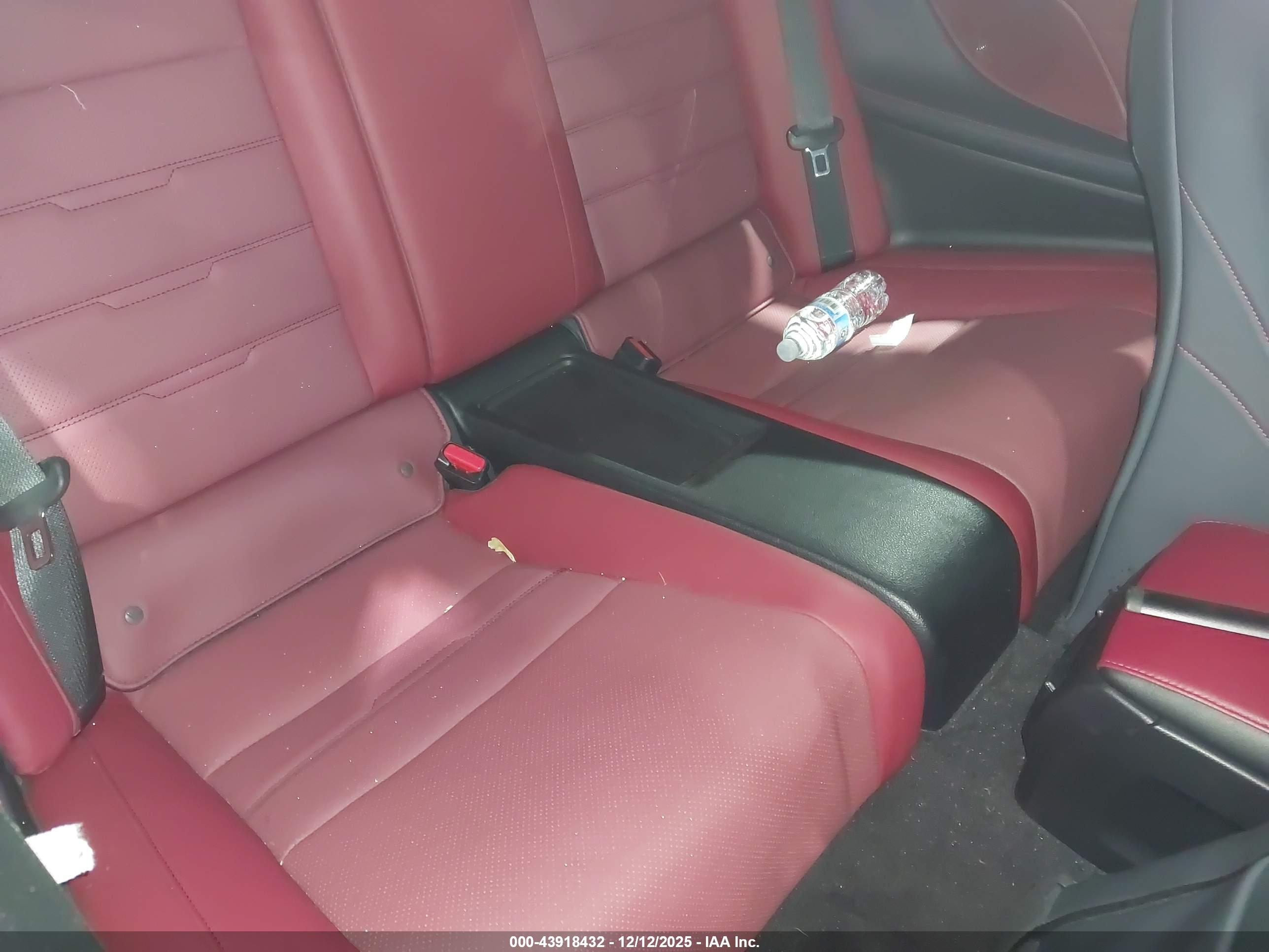 LEXUS RC image 8