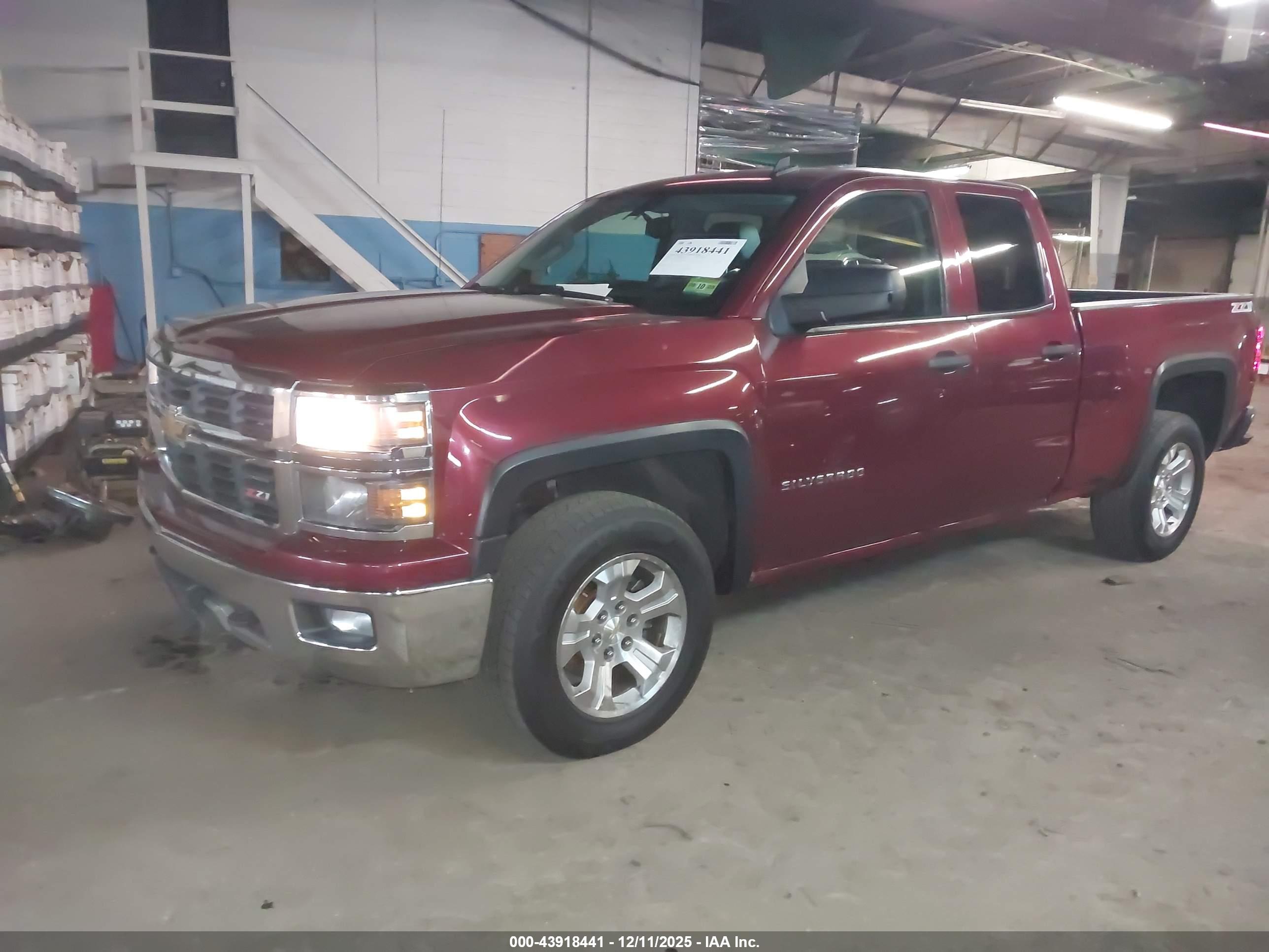 CHEVROLET SILVERADO image 2