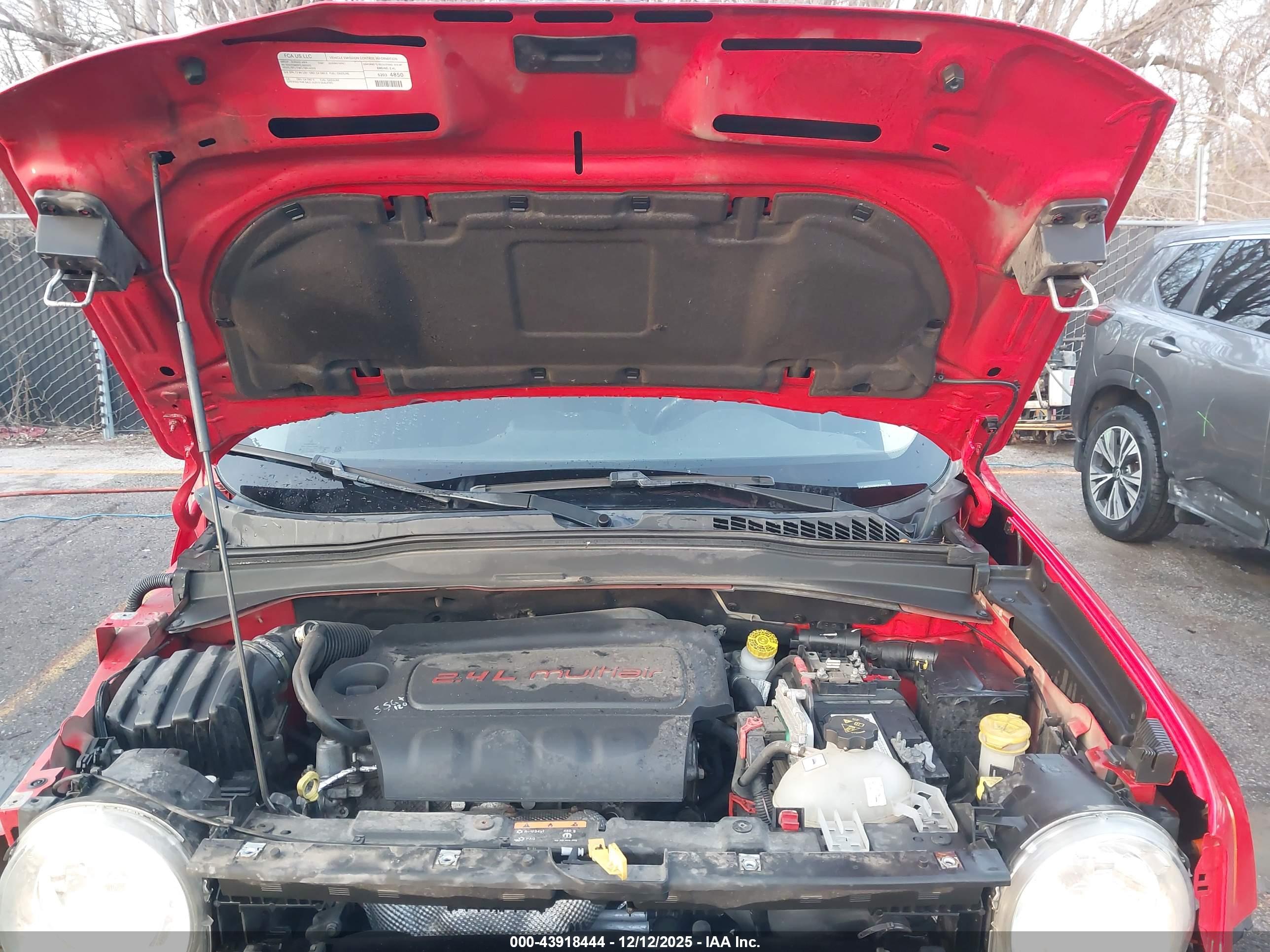 JEEP RENEGADE image 10