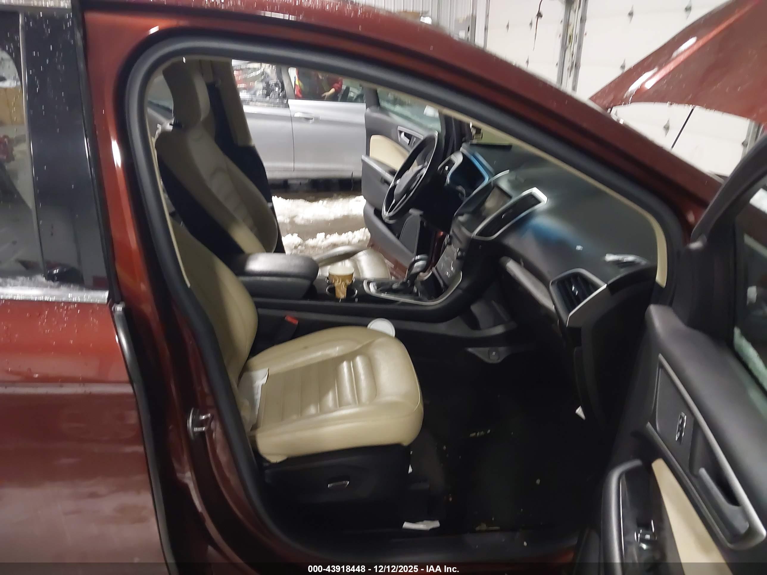 FORD EDGE image 5
