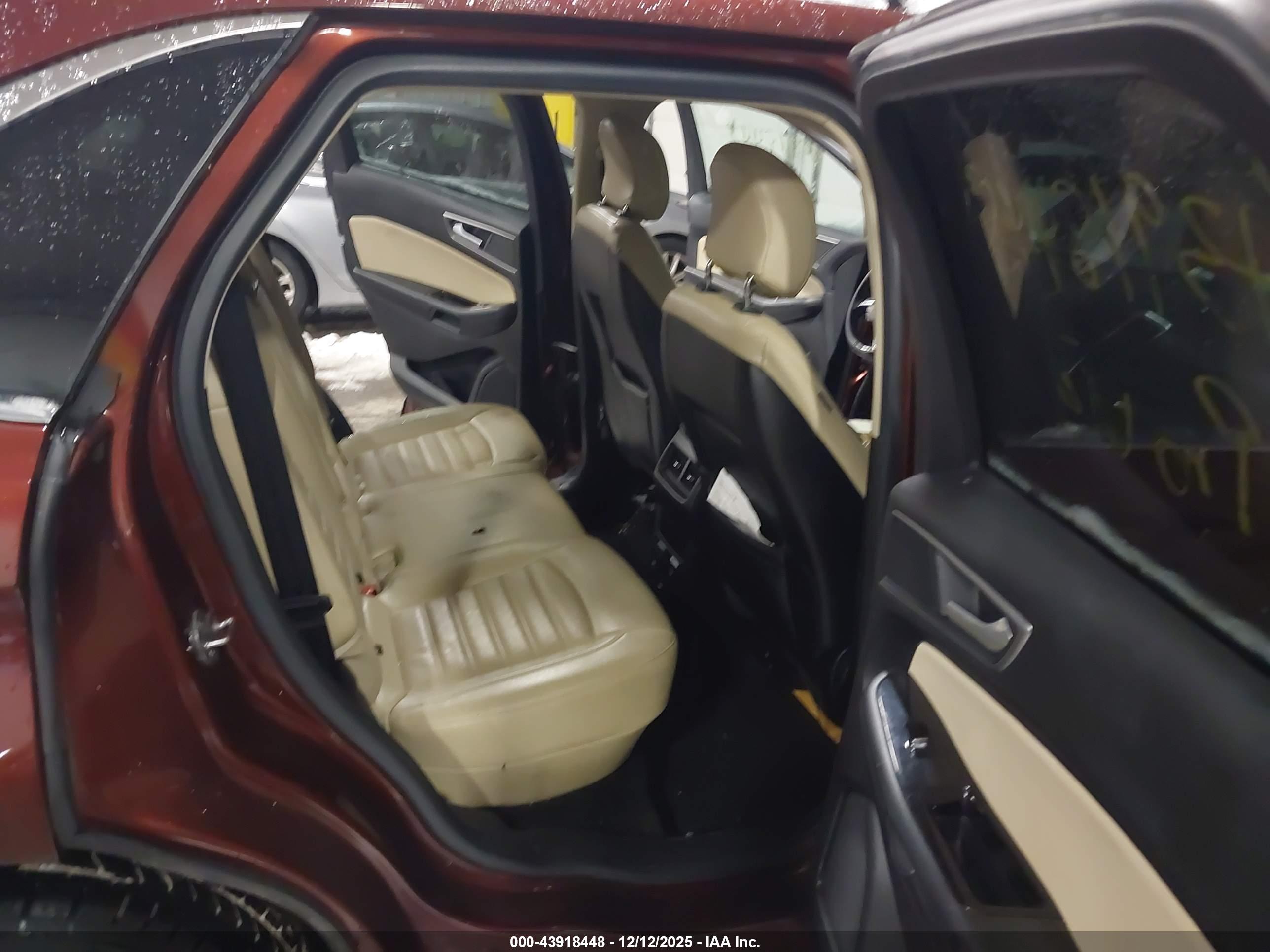 FORD EDGE image 8
