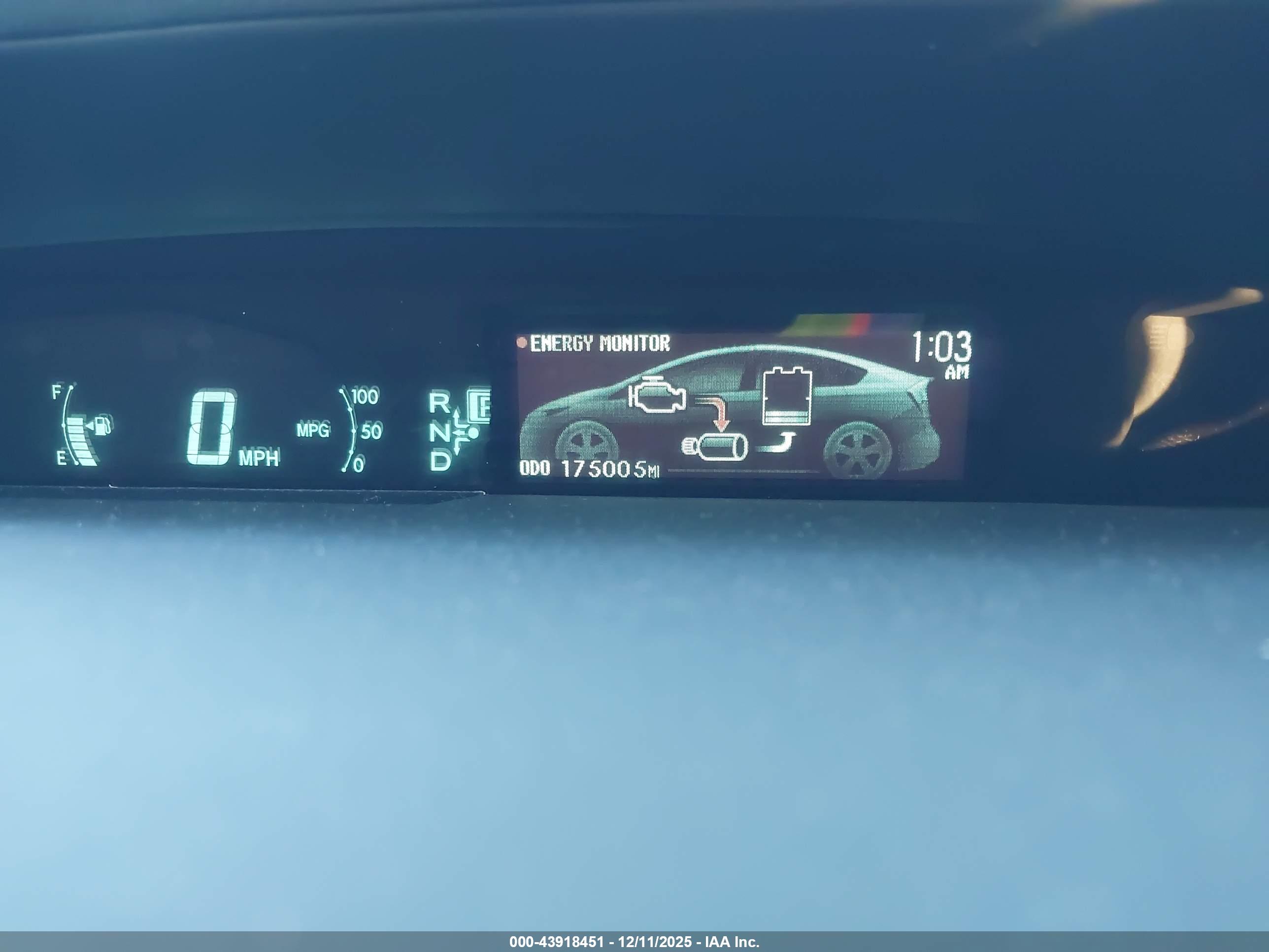 TOYOTA PRIUS image 7