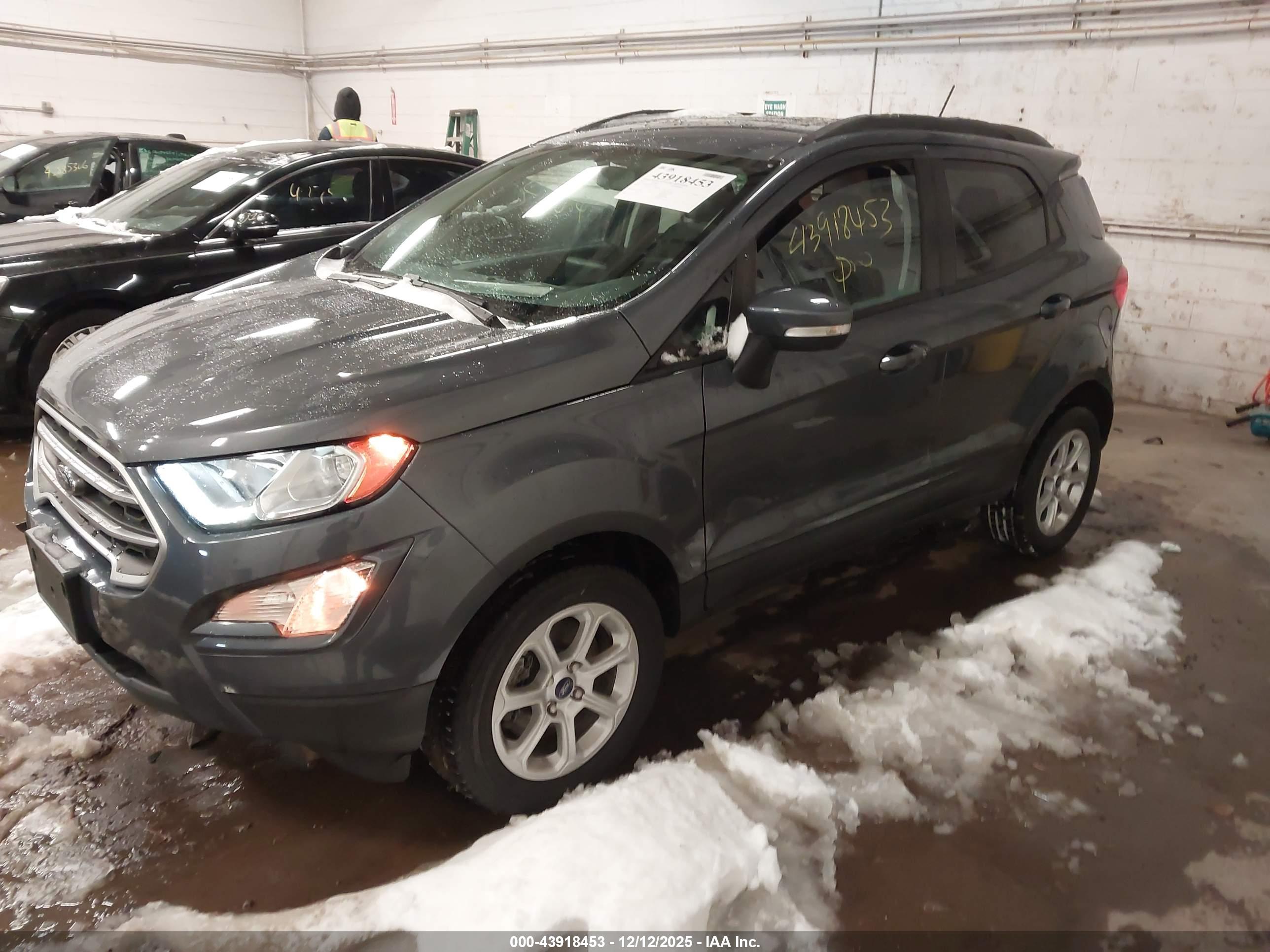 FORD ECOSPORT image 2