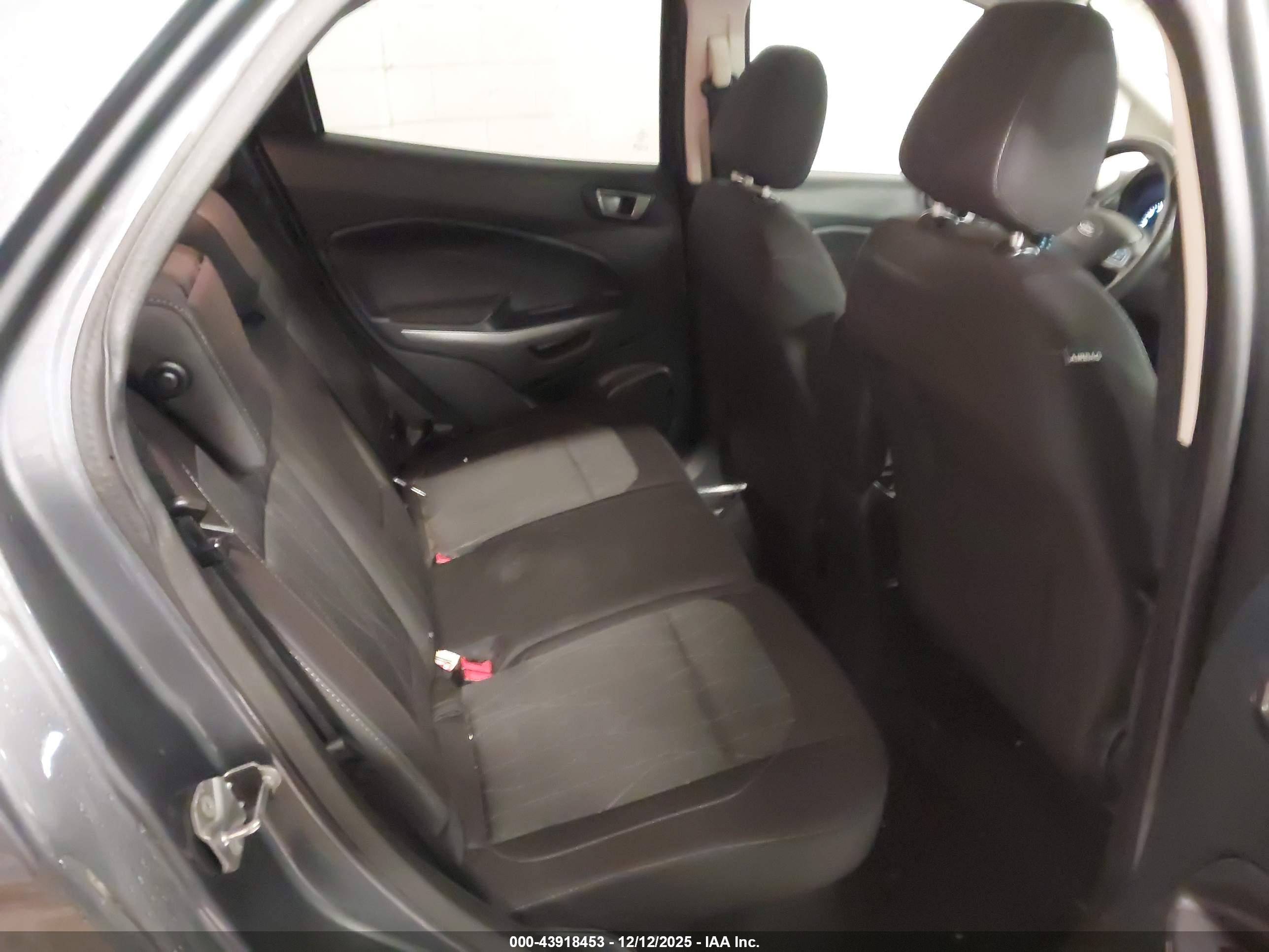 FORD ECOSPORT image 8