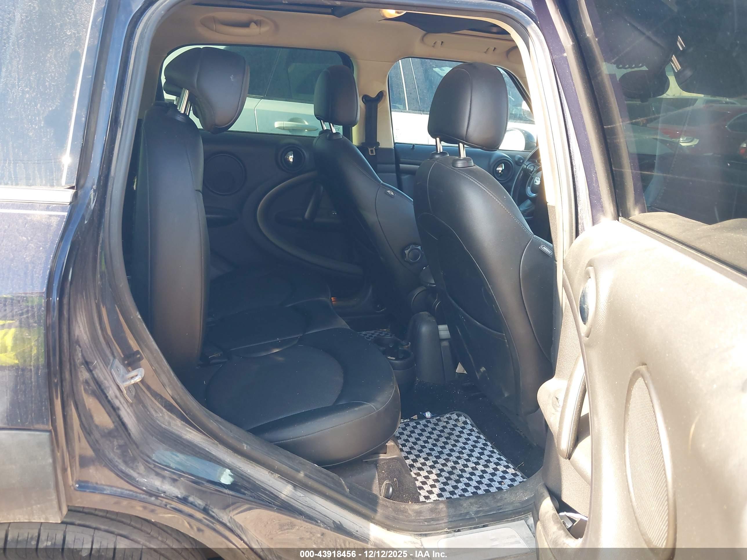 MINI COUNTRYMAN image 8