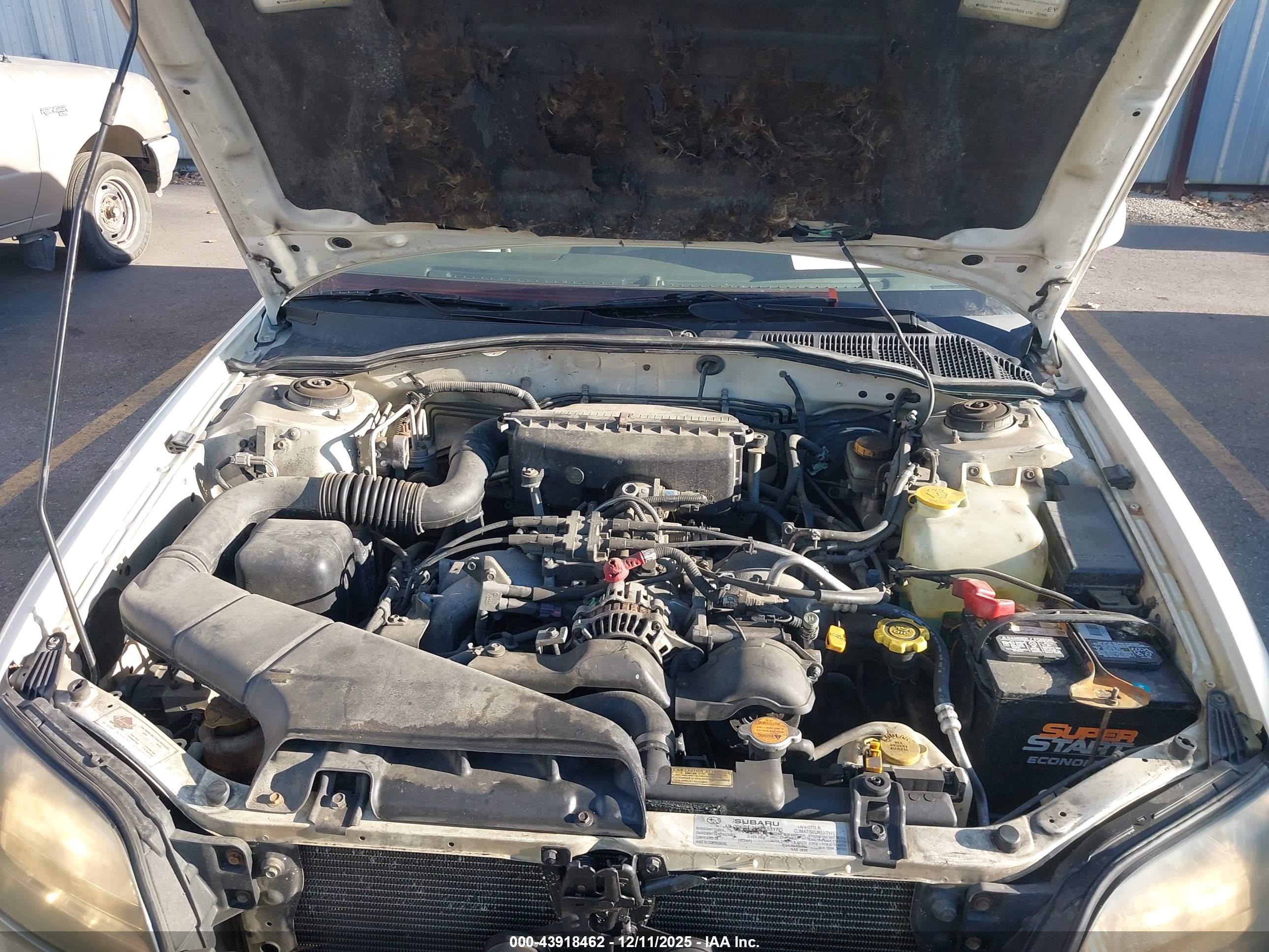 SUBARU OUTBACK image 10
