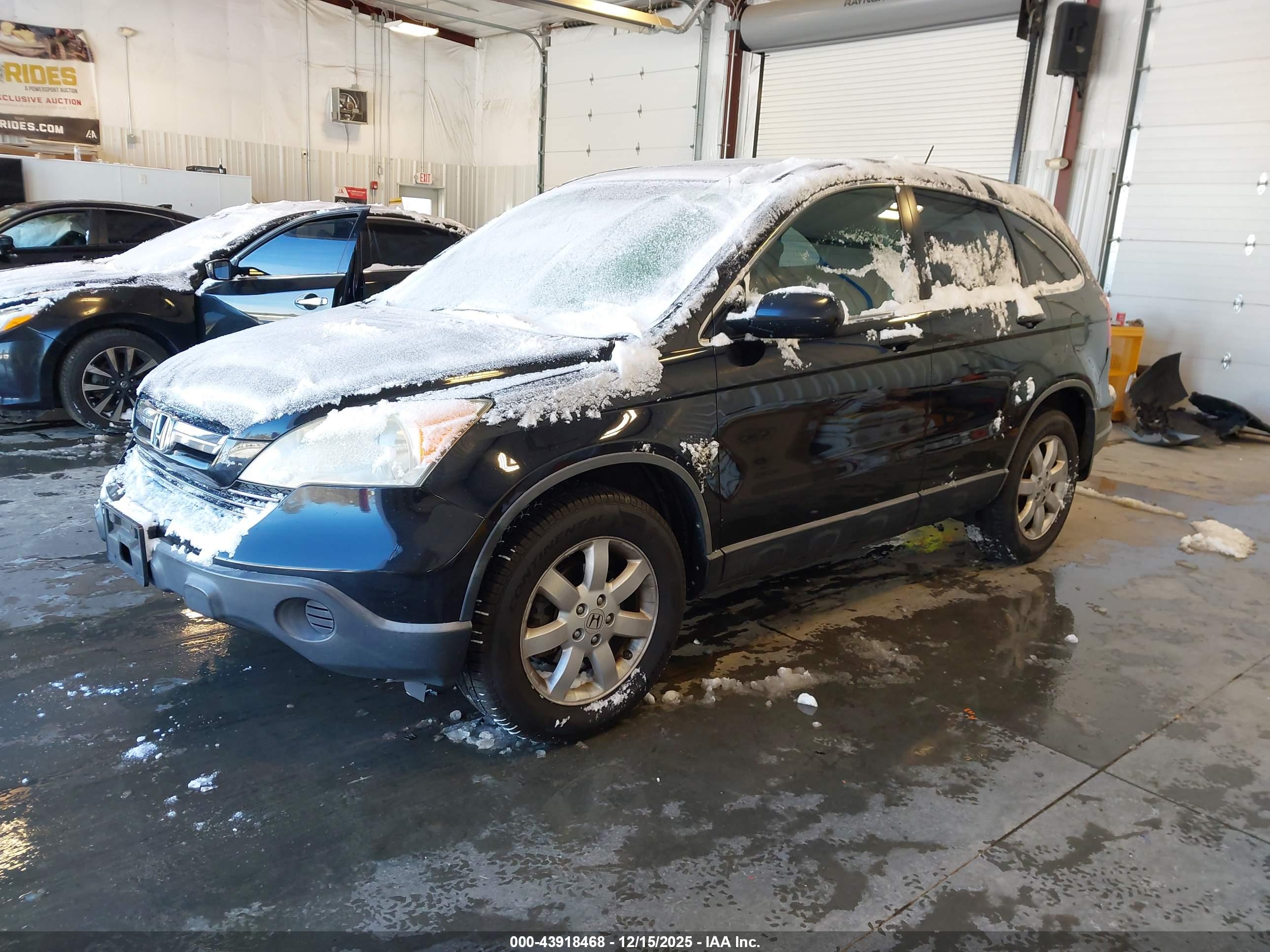HONDA CR-V image 2