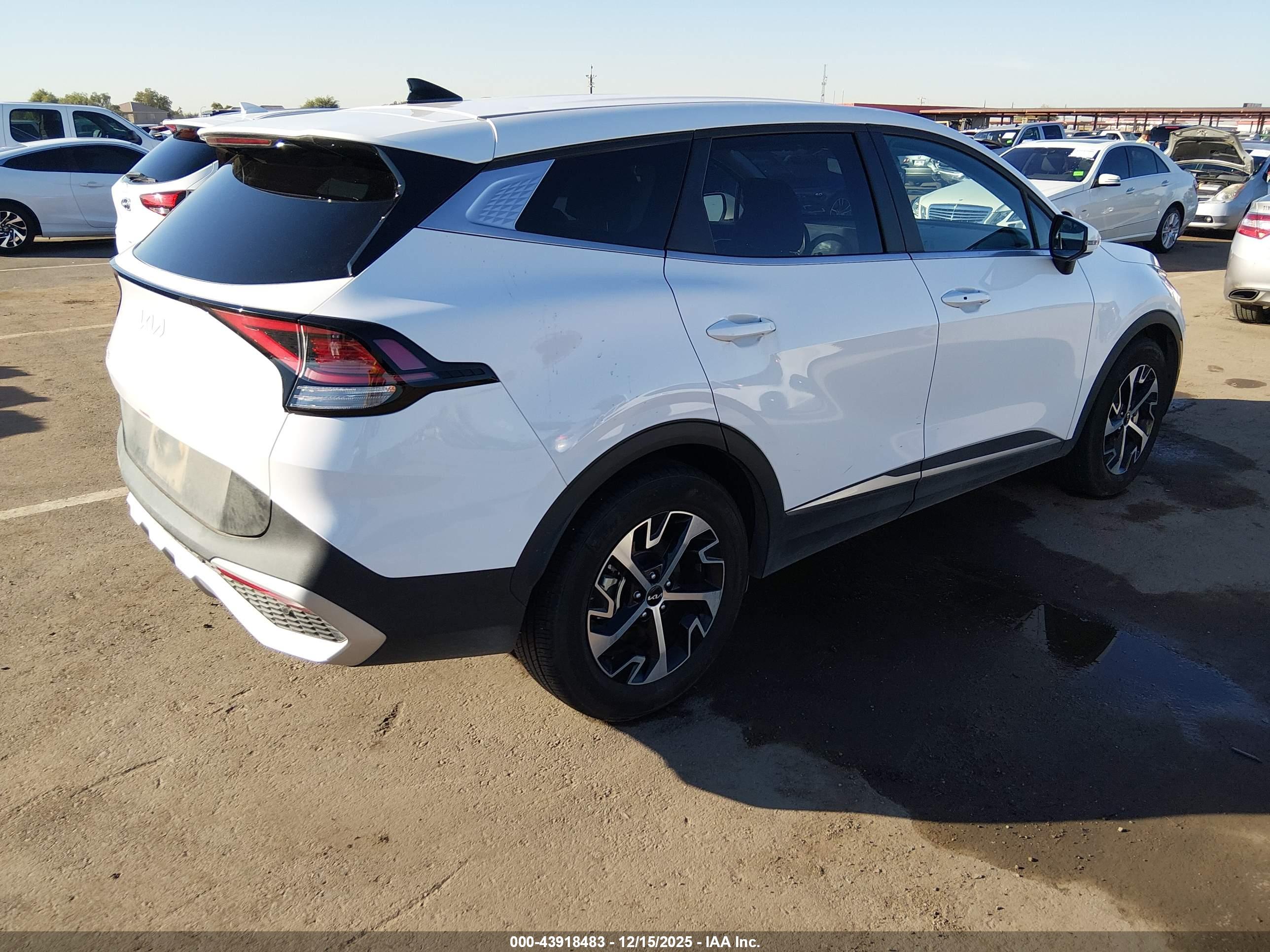 KIA SPORTAGE image 4