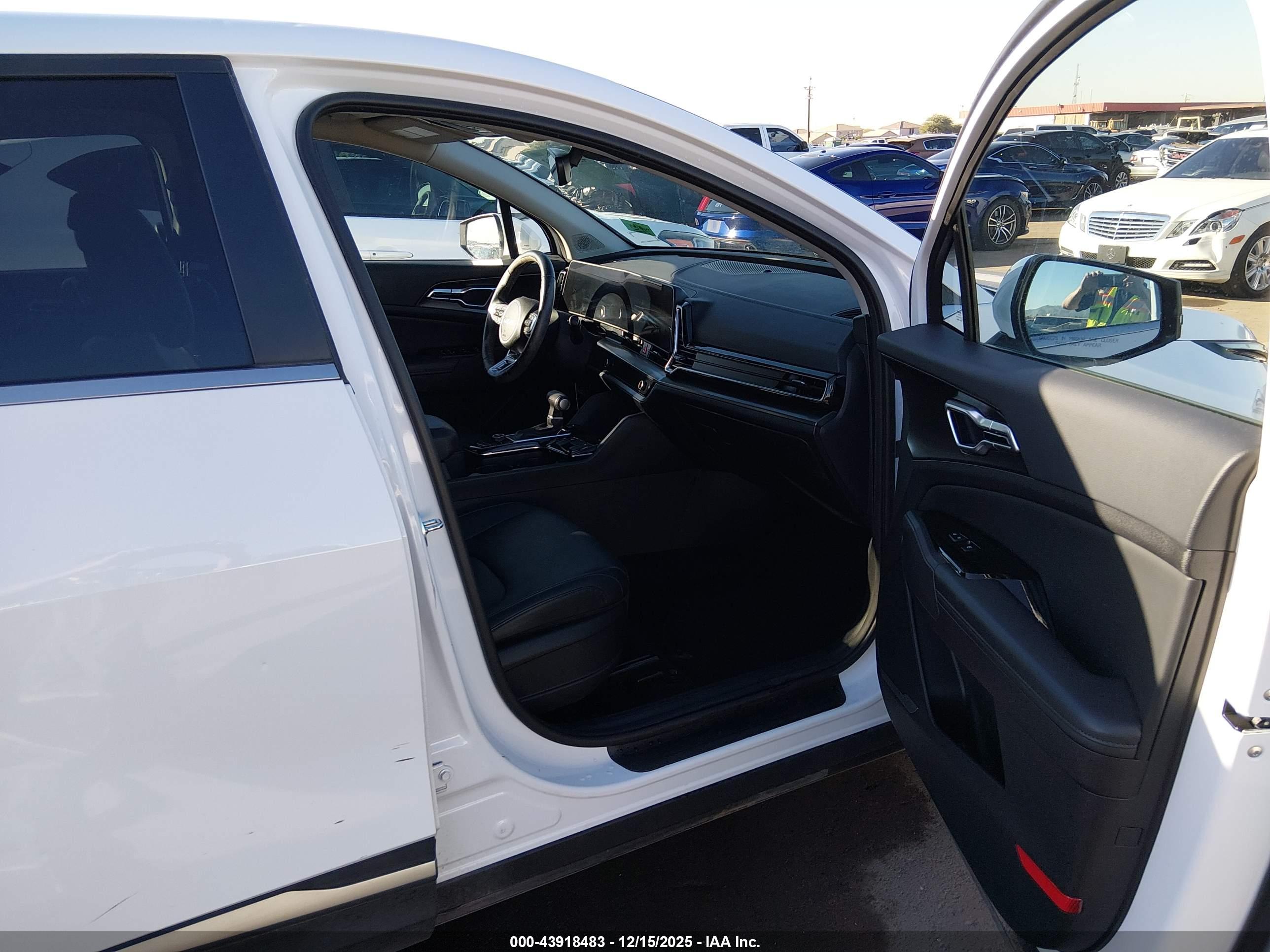 KIA SPORTAGE image 5