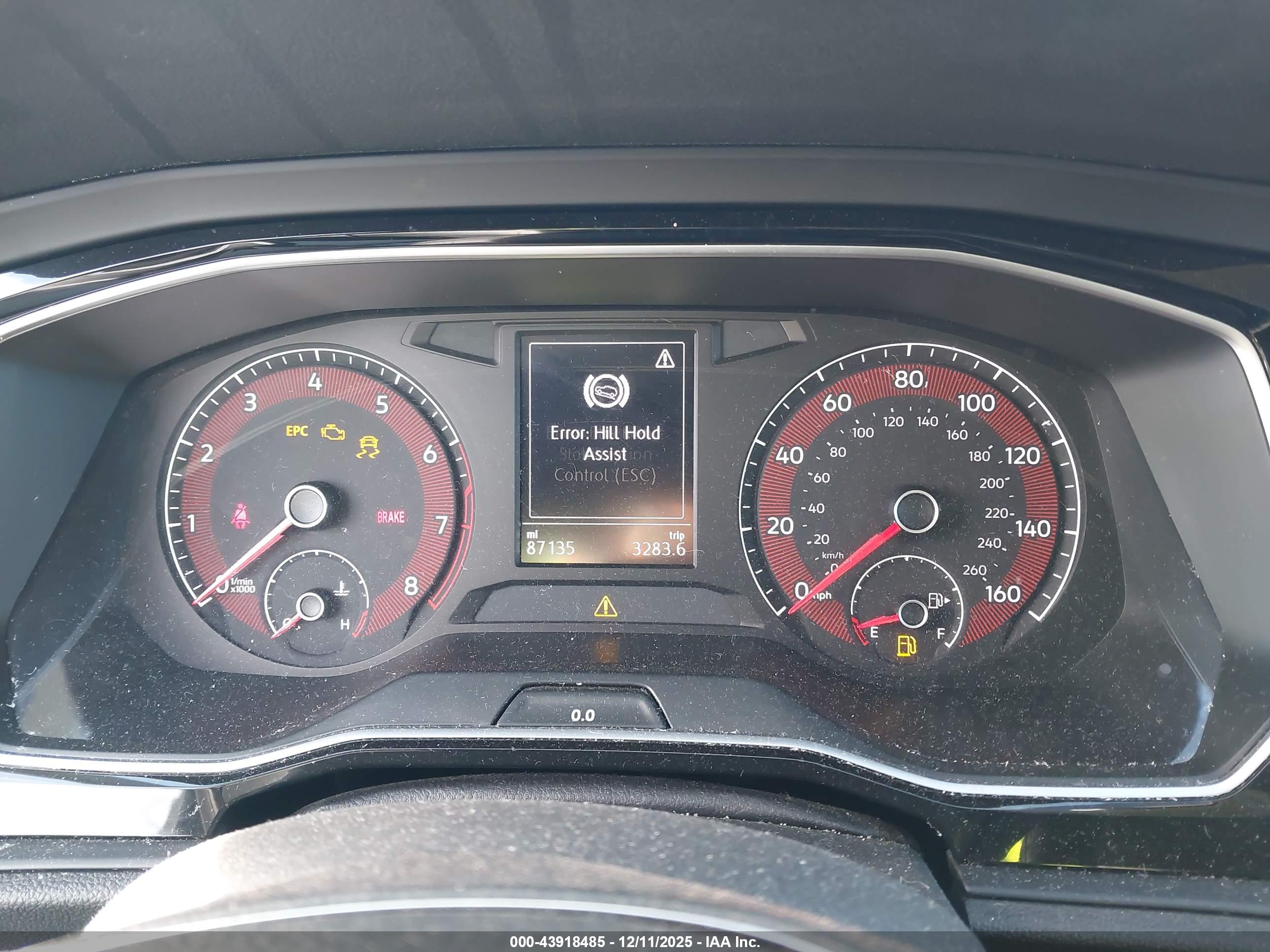 VOLKSWAGEN JETTA image 7