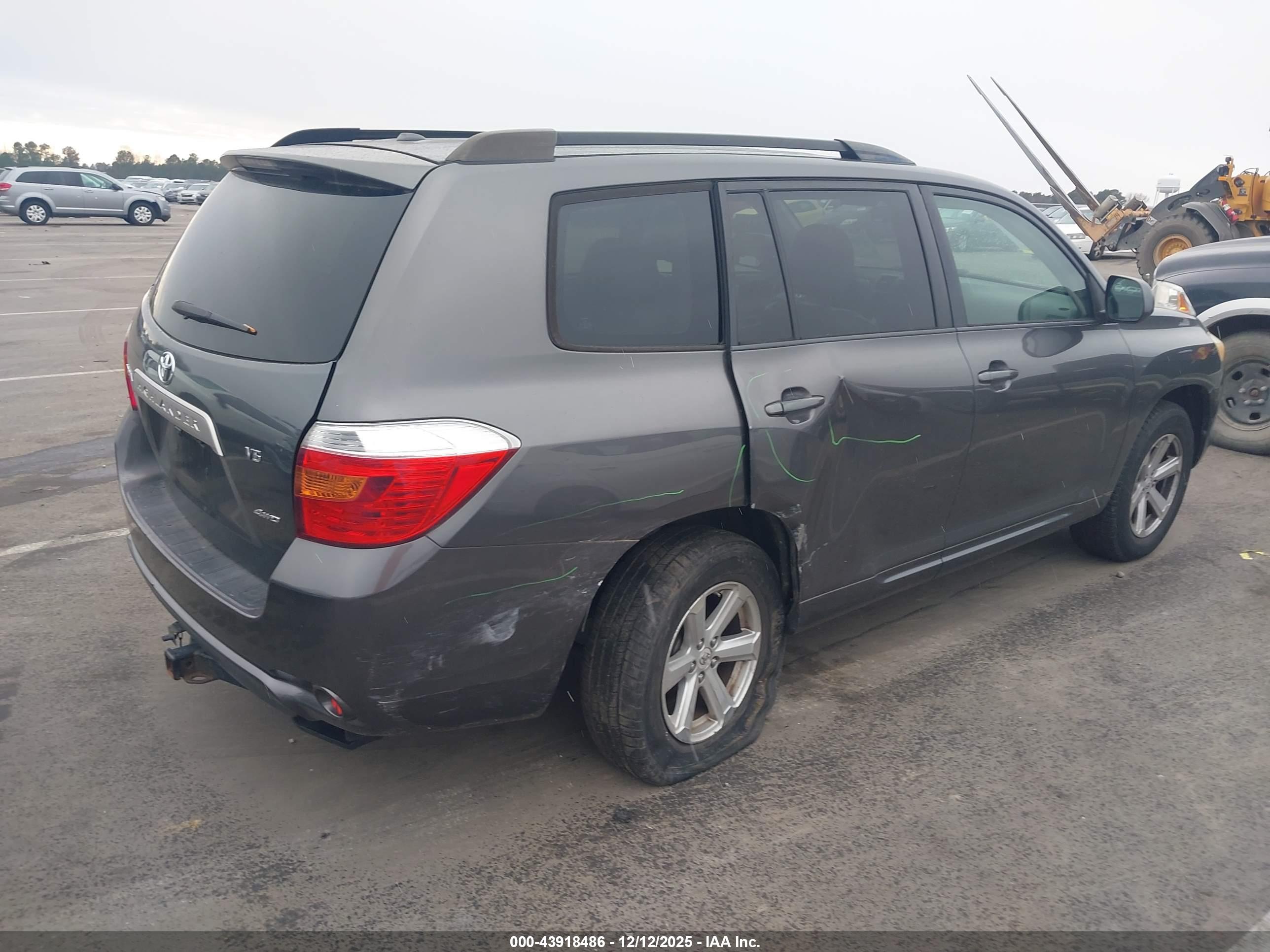 TOYOTA HIGHLANDER image 4