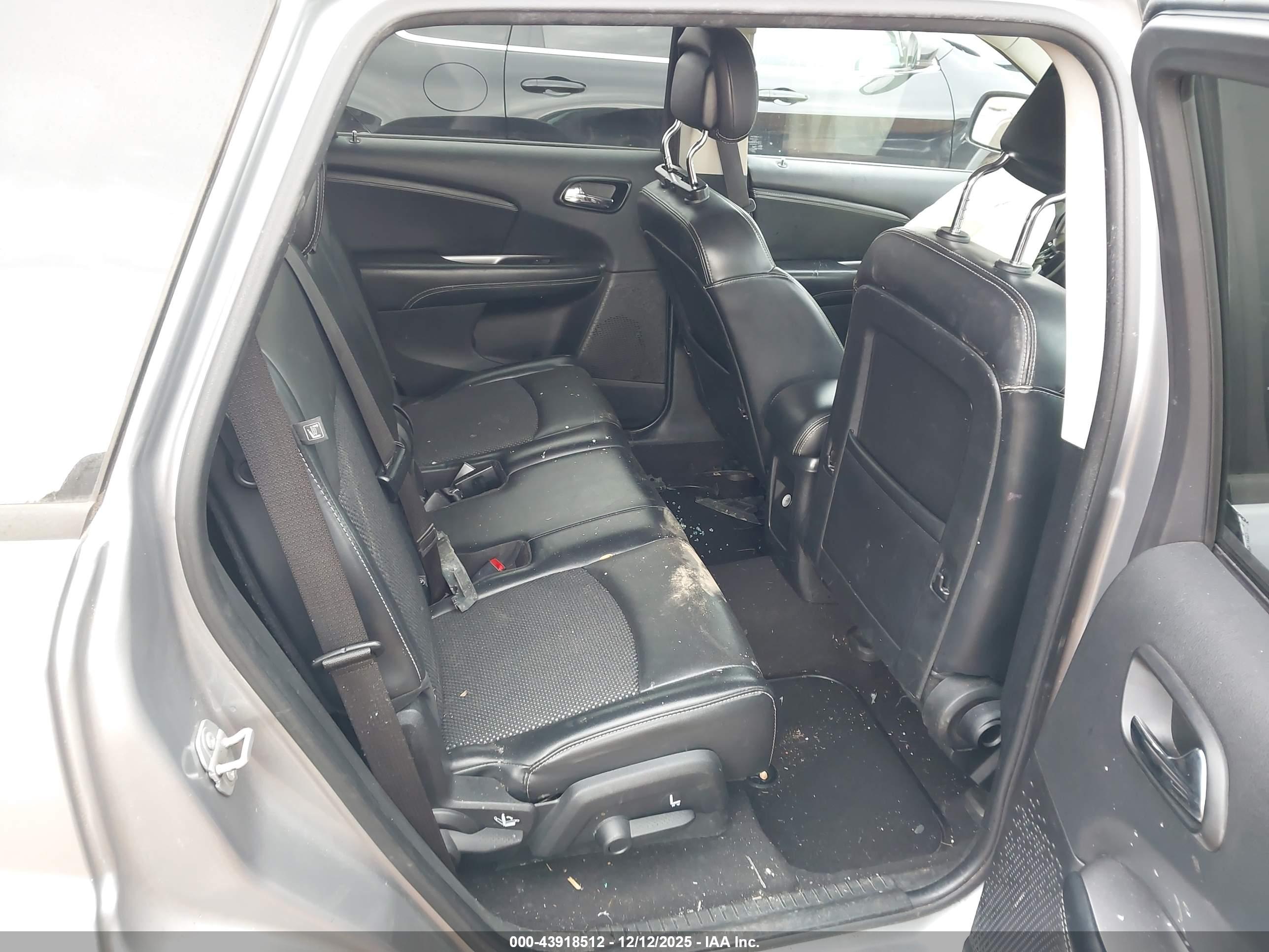 DODGE JOURNEY image 8