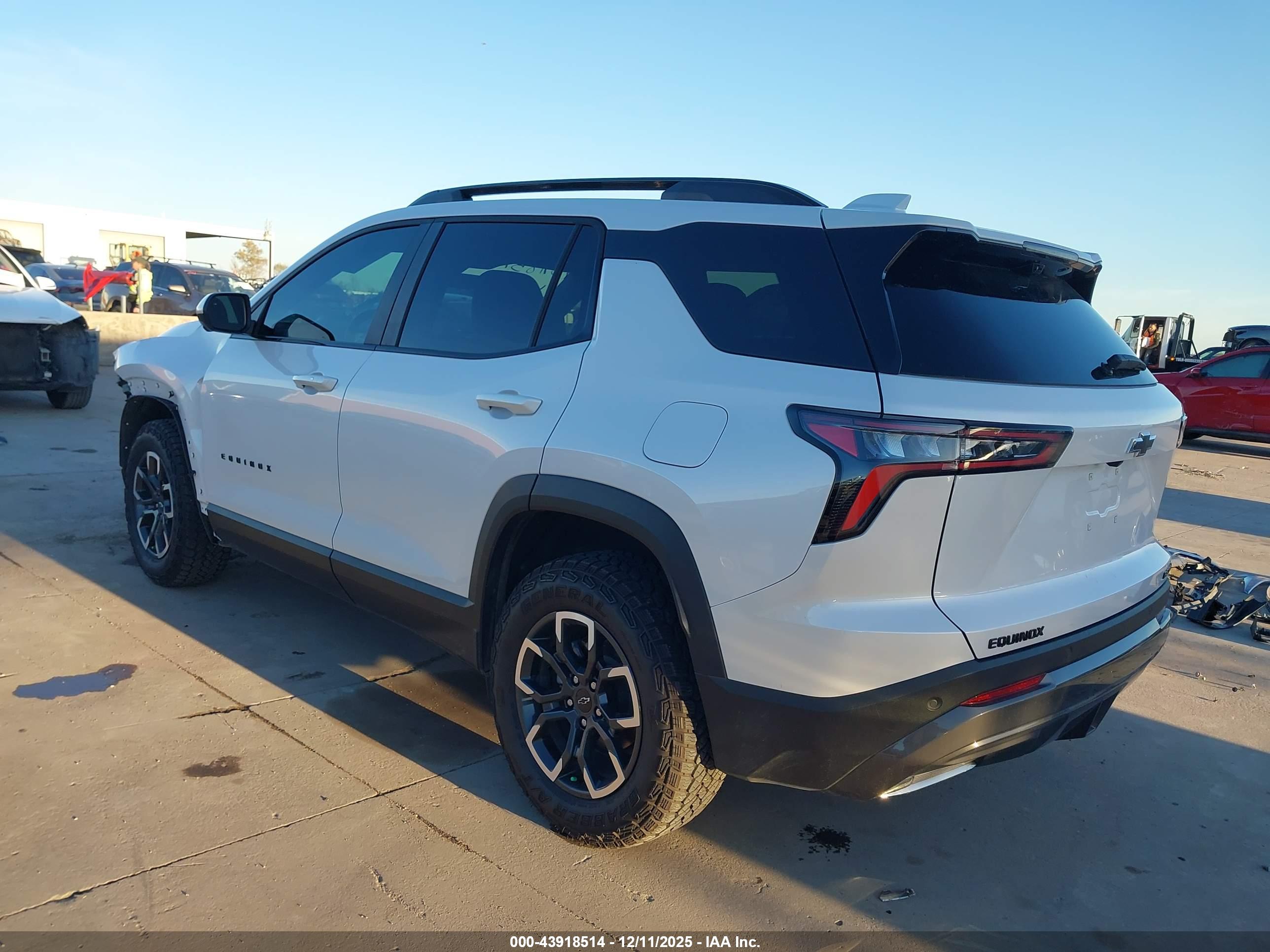 CHEVROLET EQUINOX image 3