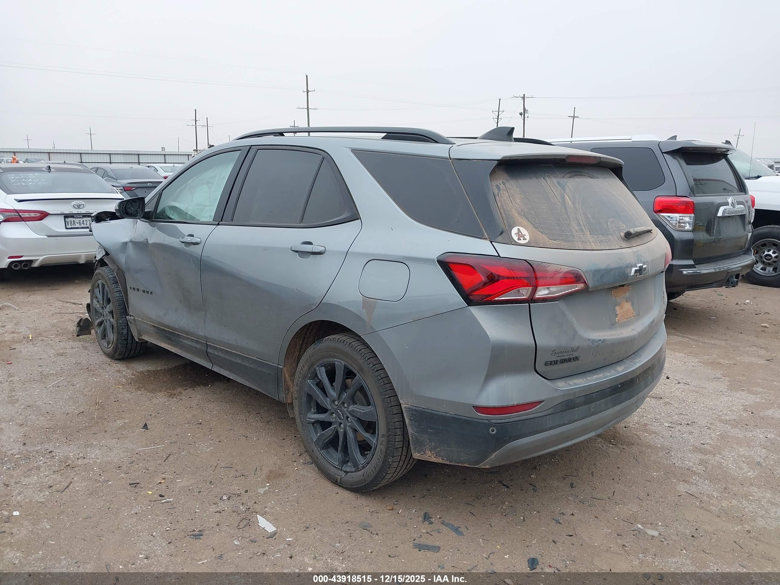 CHEVROLET EQUINOX image 3