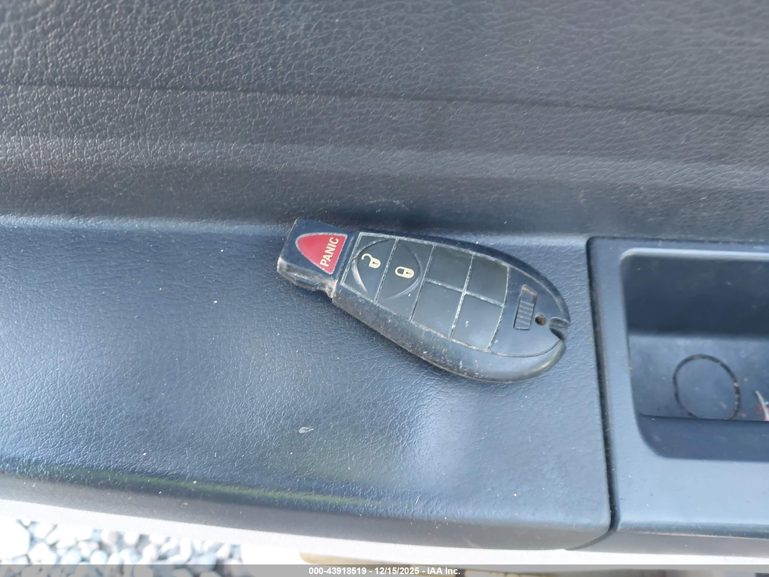 DODGE GRAND image 11