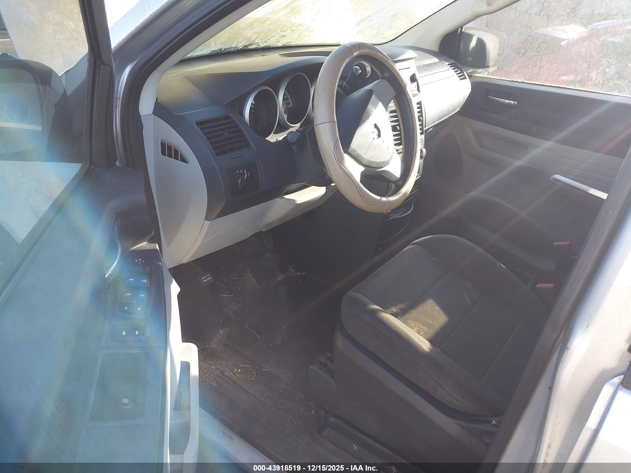 DODGE GRAND image 5