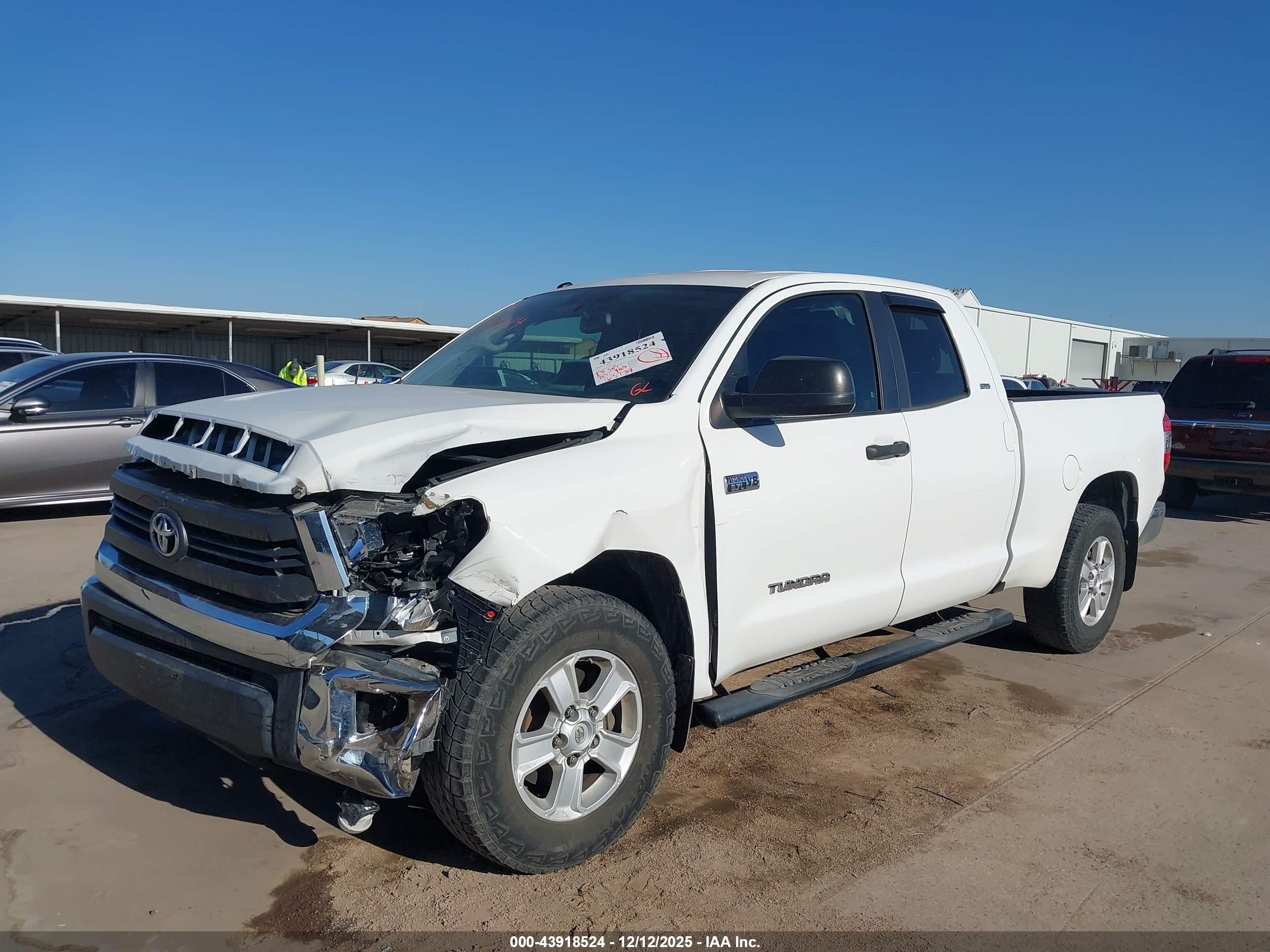 TOYOTA TUNDRA image 2