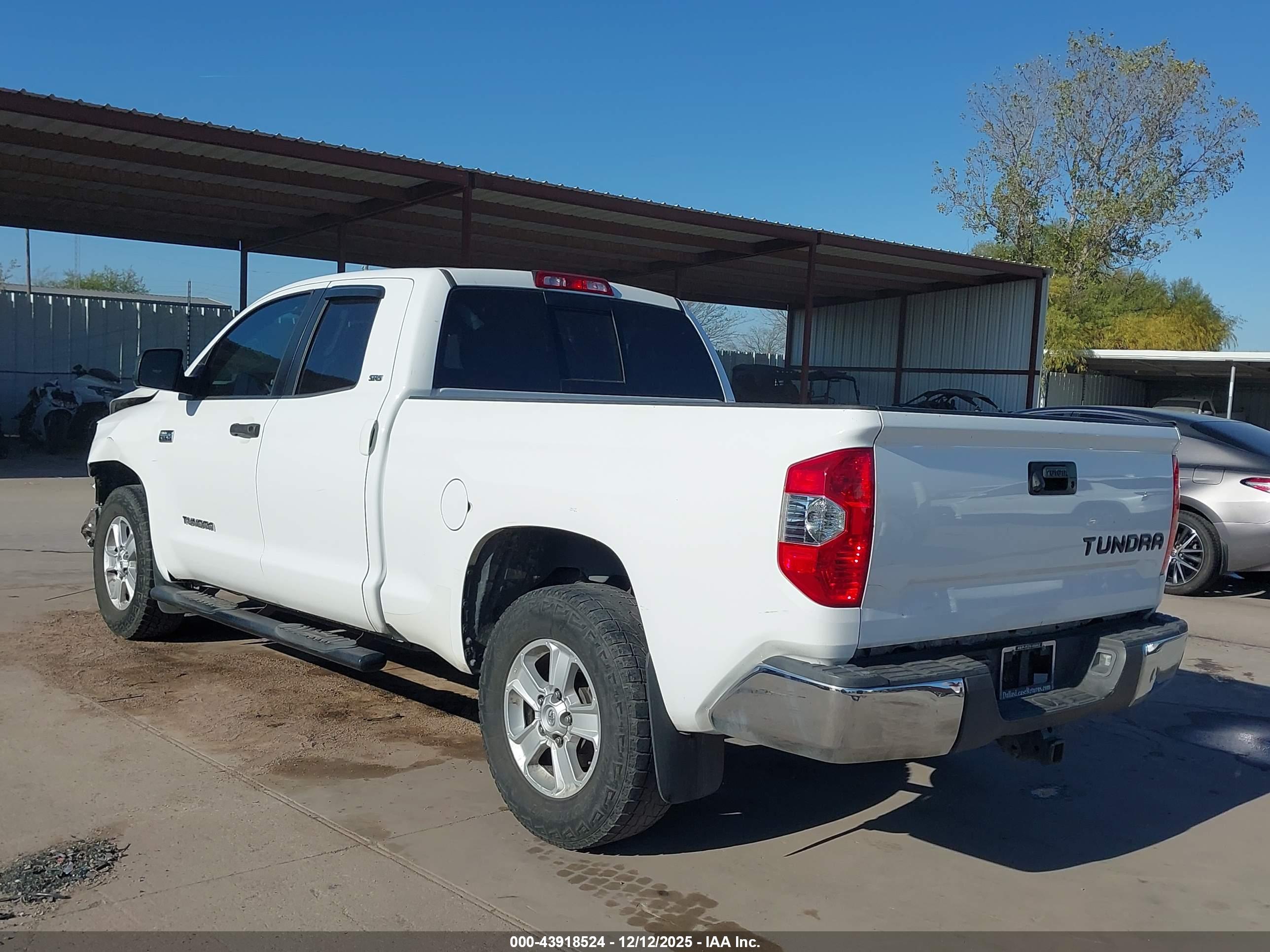 TOYOTA TUNDRA image 3