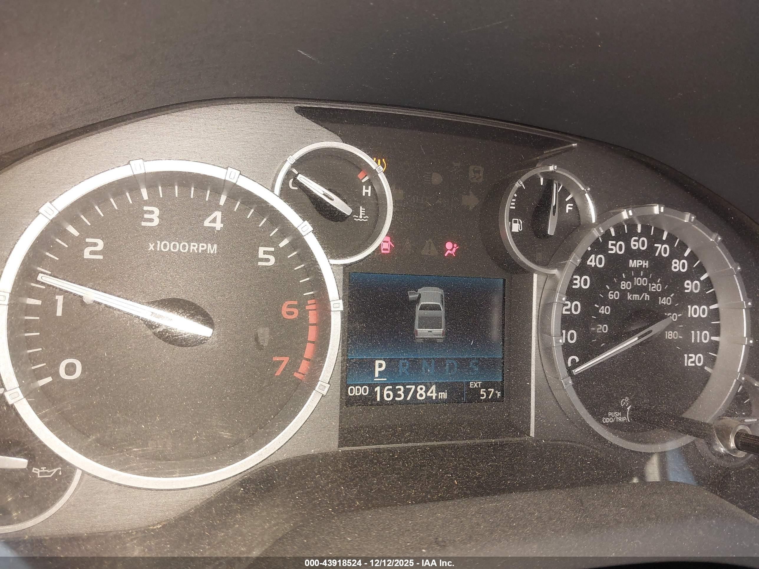 TOYOTA TUNDRA image 7